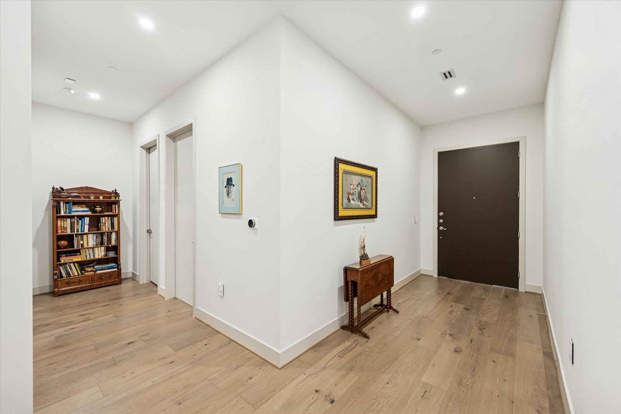 1600 Post Oak Boulevard # 802