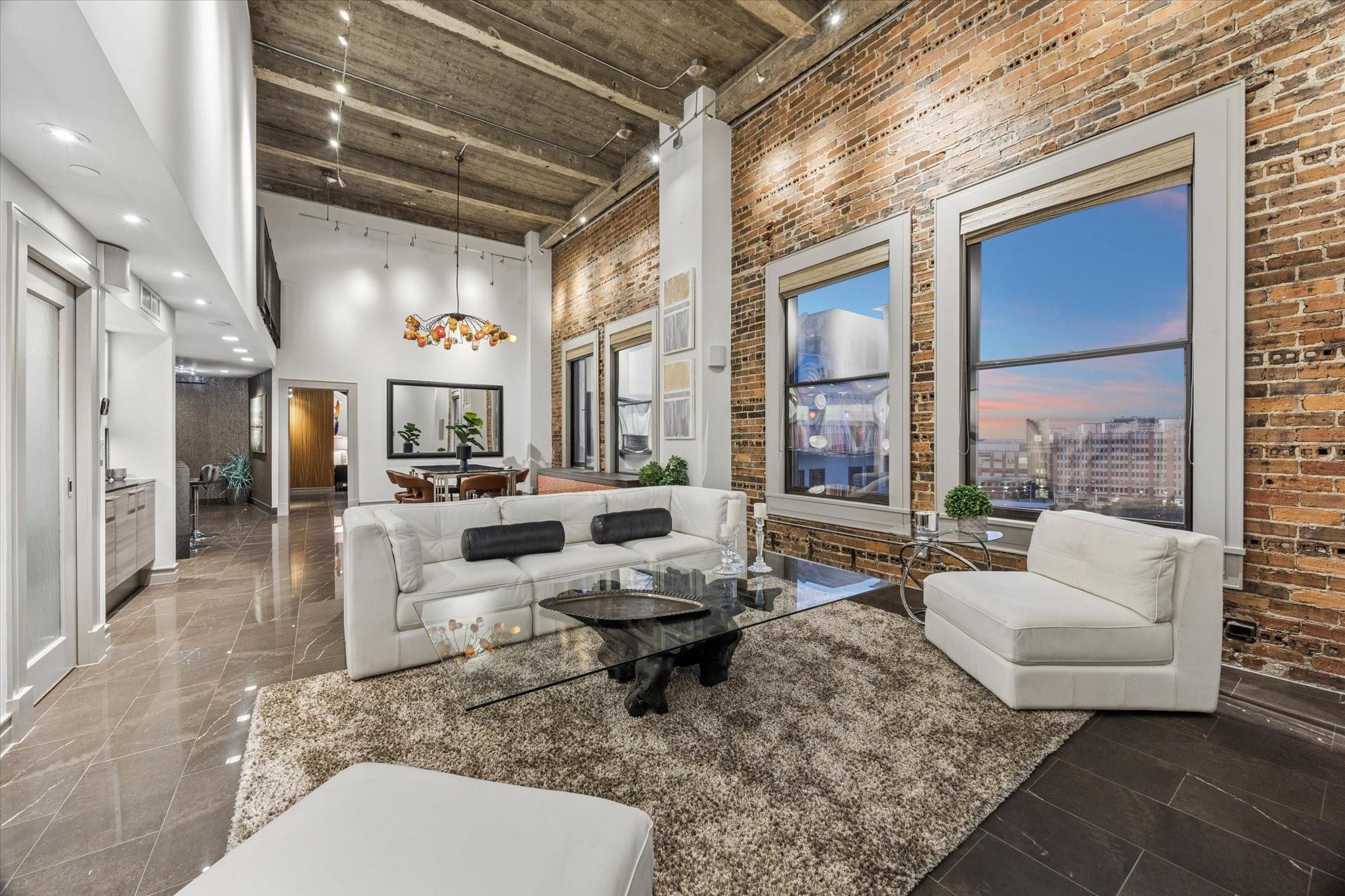 915 Franklin Street # 9N