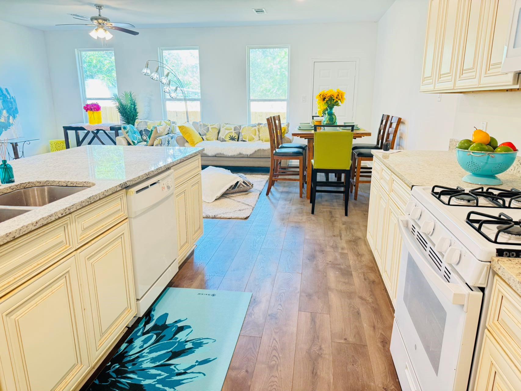 11130 Beverley Park Street