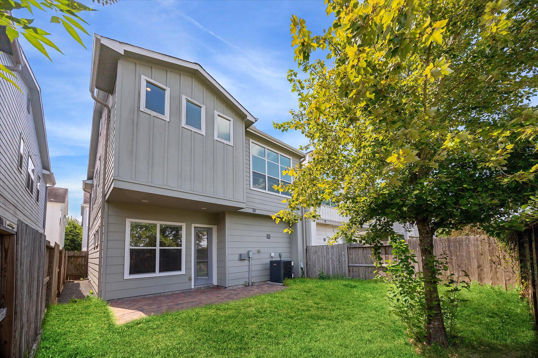 1815 Crestdale Drive