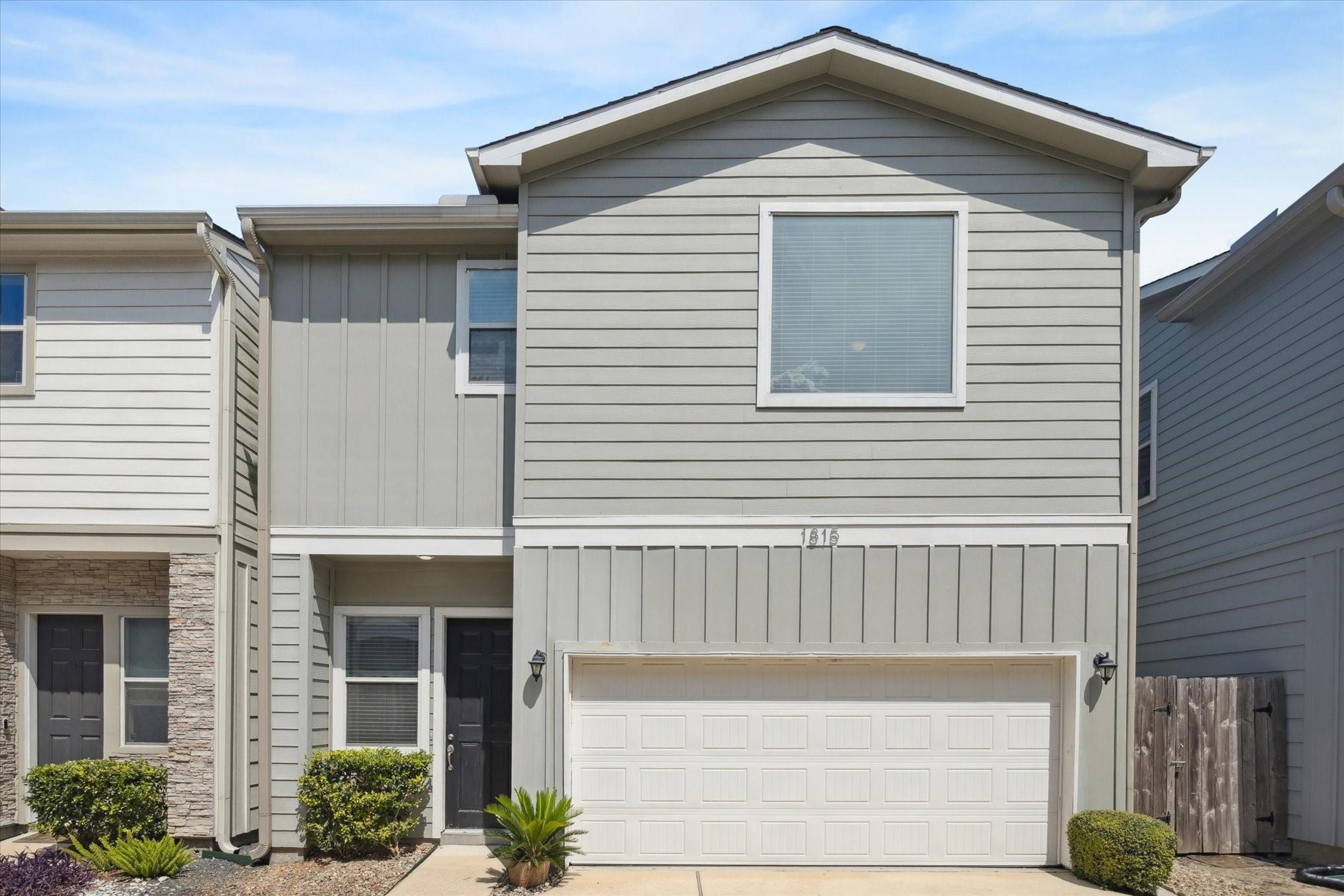 1815 Crestdale Drive