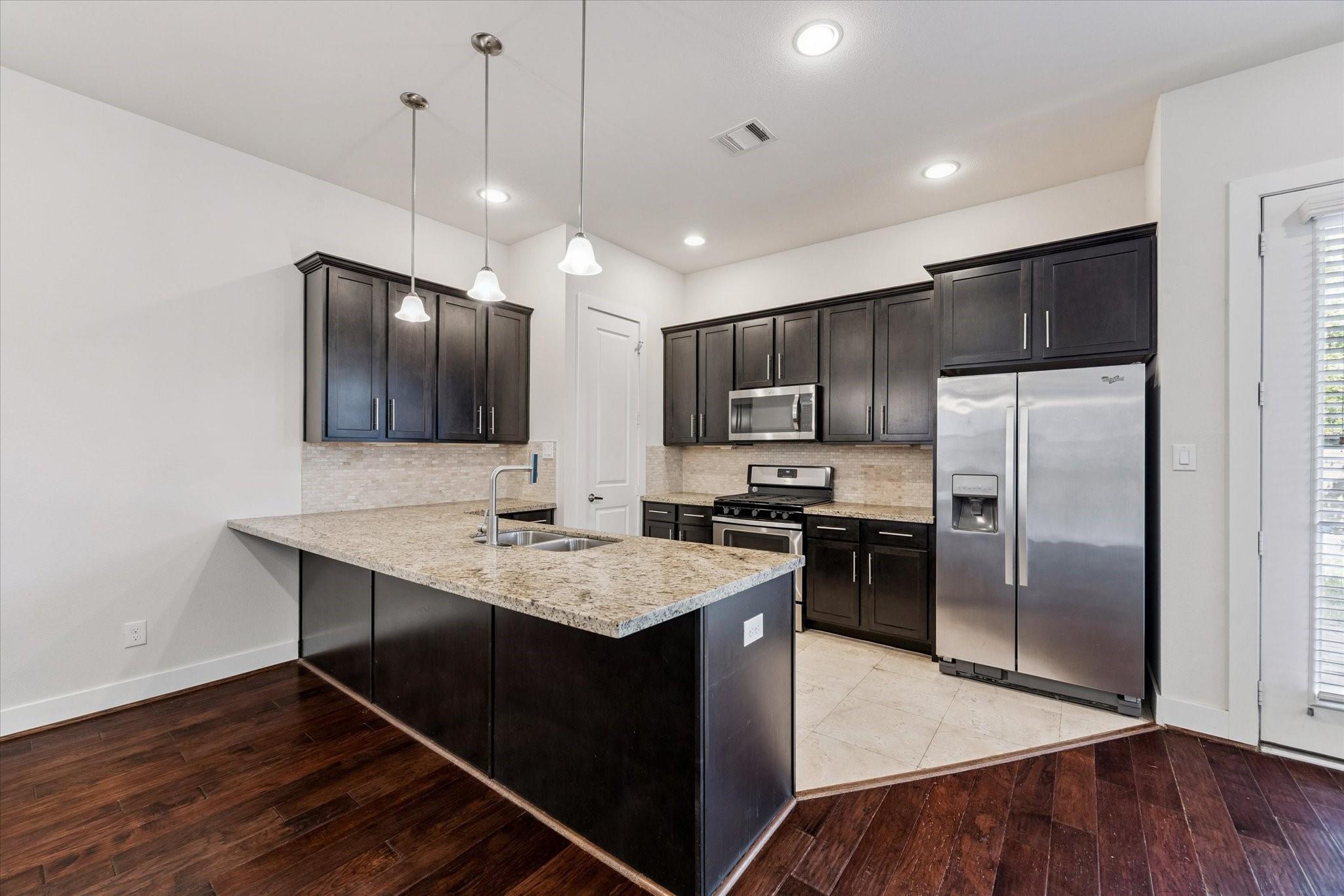 1815 Crestdale Drive