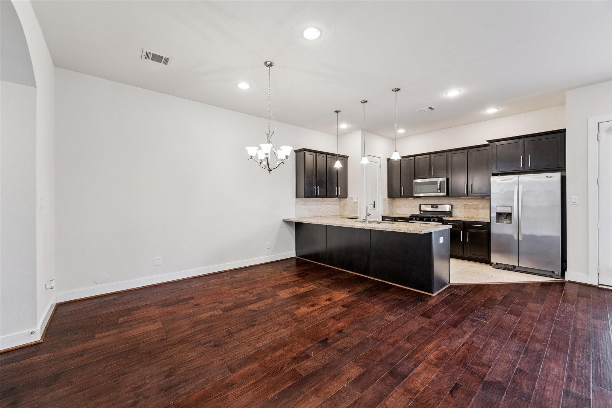 1815 Crestdale Drive