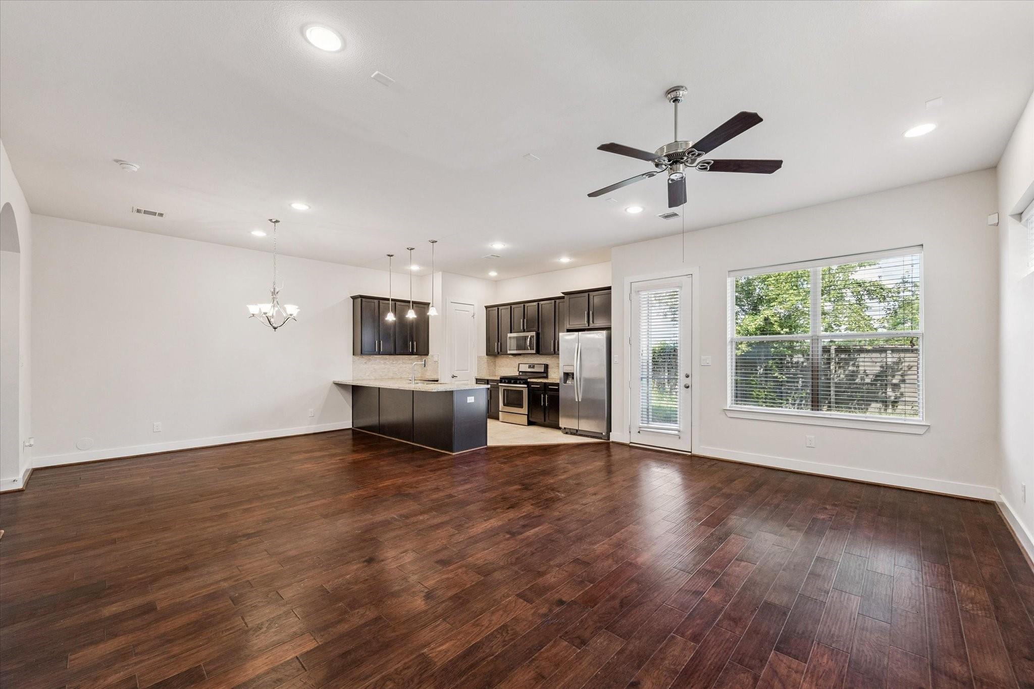 1815 Crestdale Drive