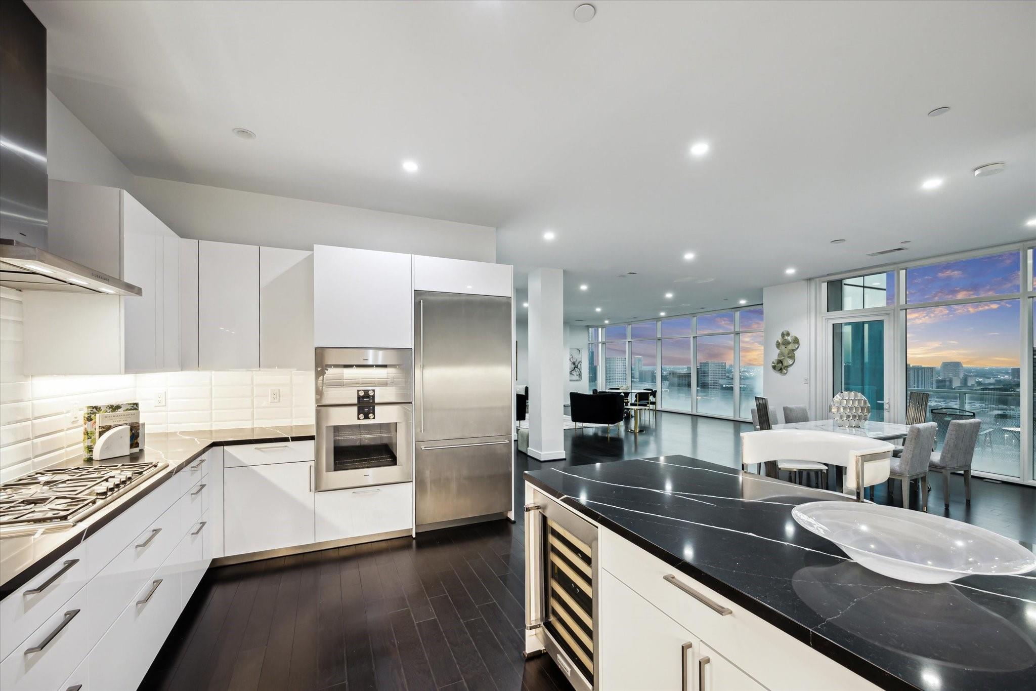 4521 San Felipe Street # 5 Unit: 2304-5