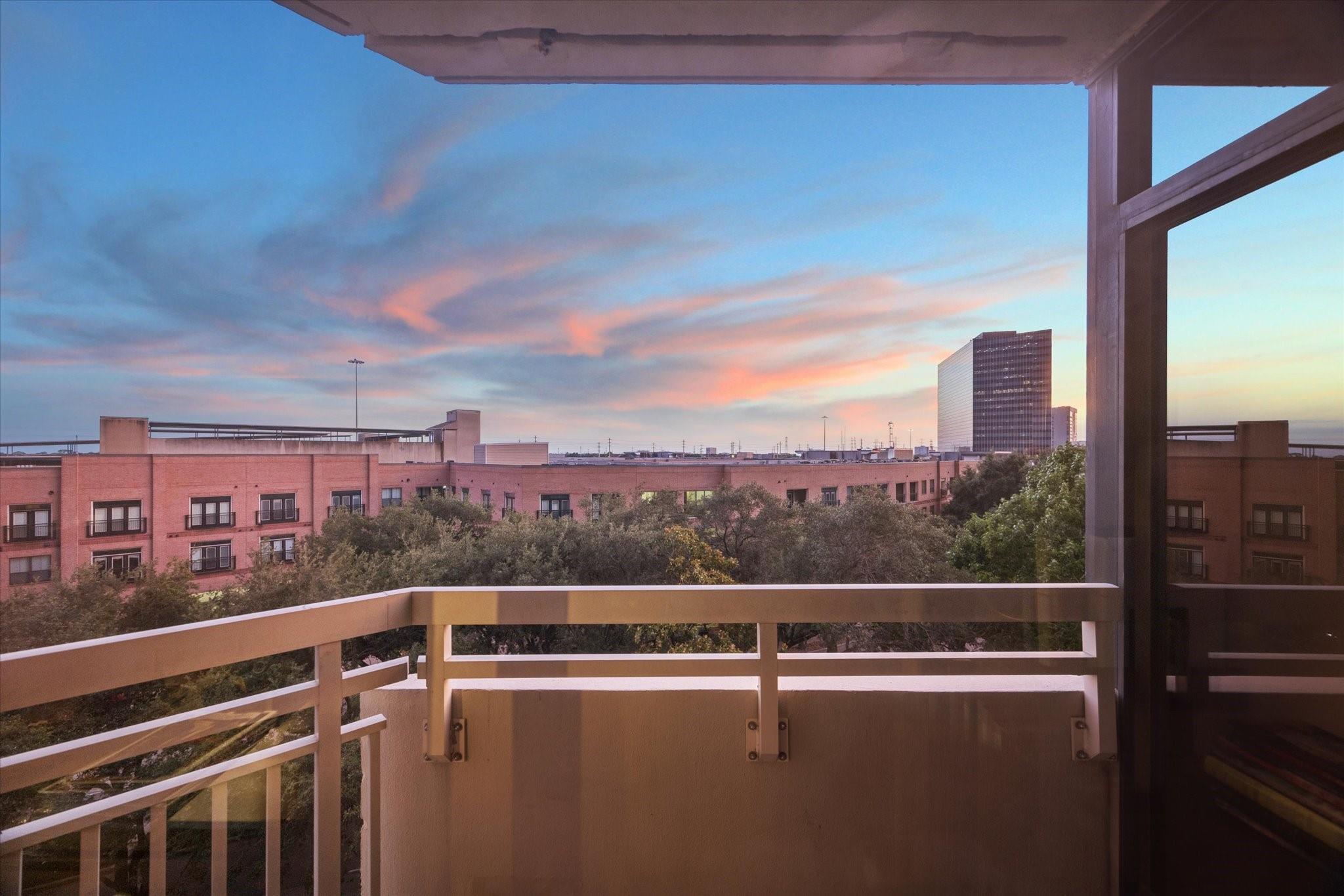 15 Greenway Plaza # 6A