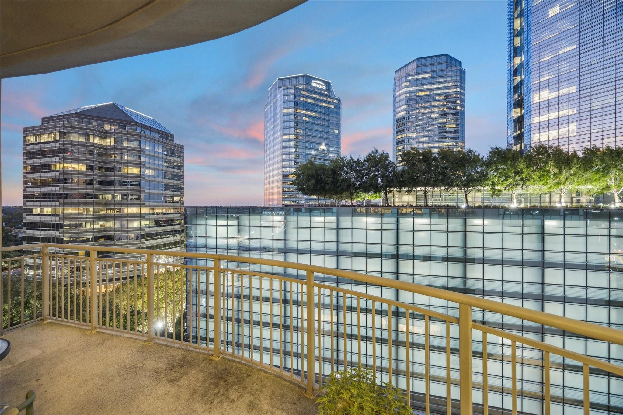 1600 Post Oak Boulevard # 802