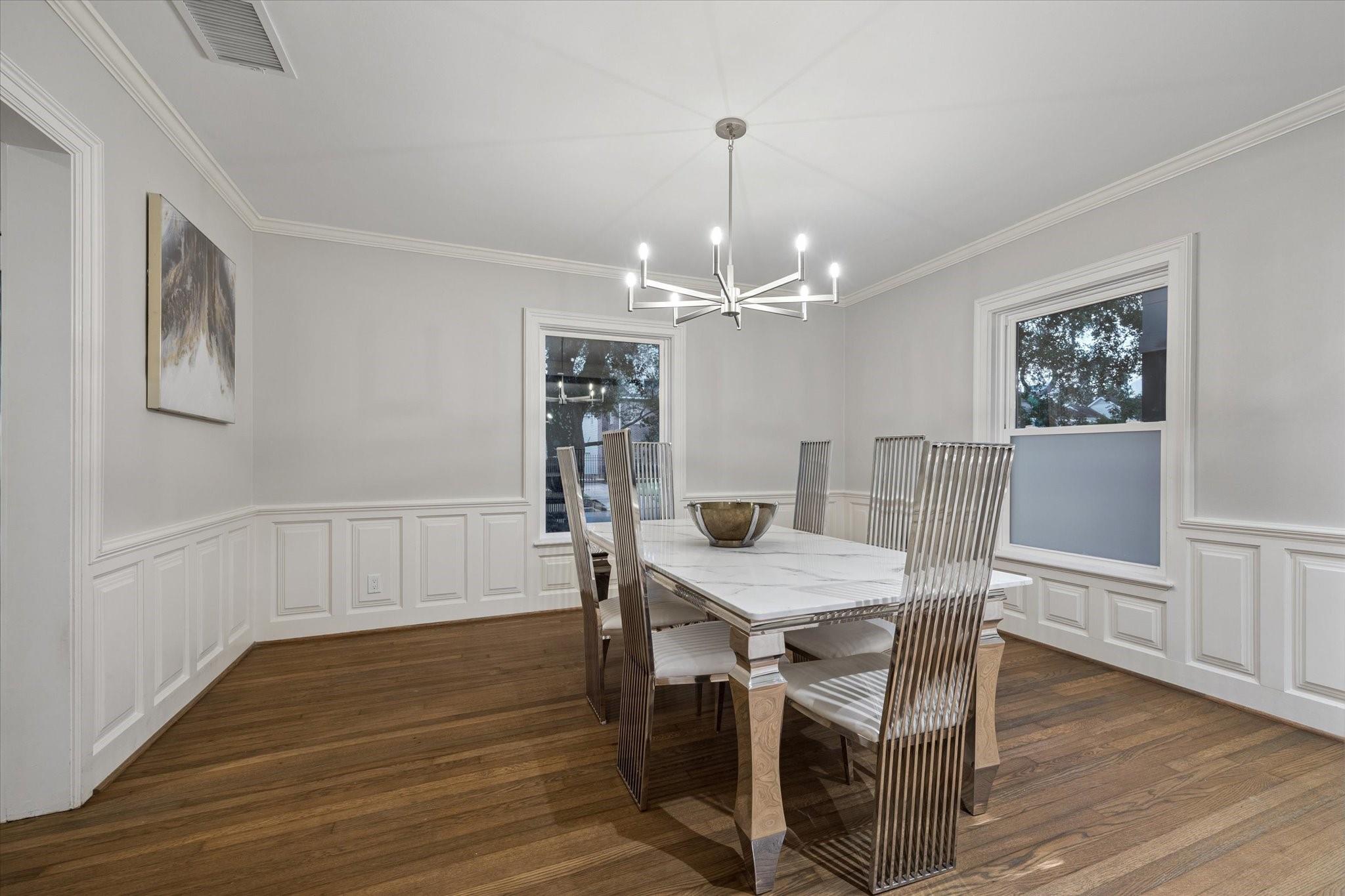 2420 Locke Lane