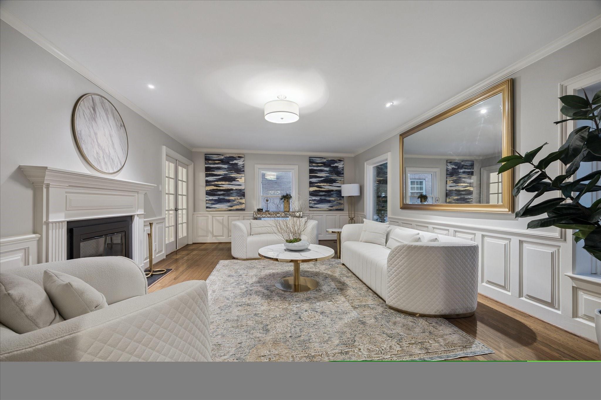2420 Locke Lane