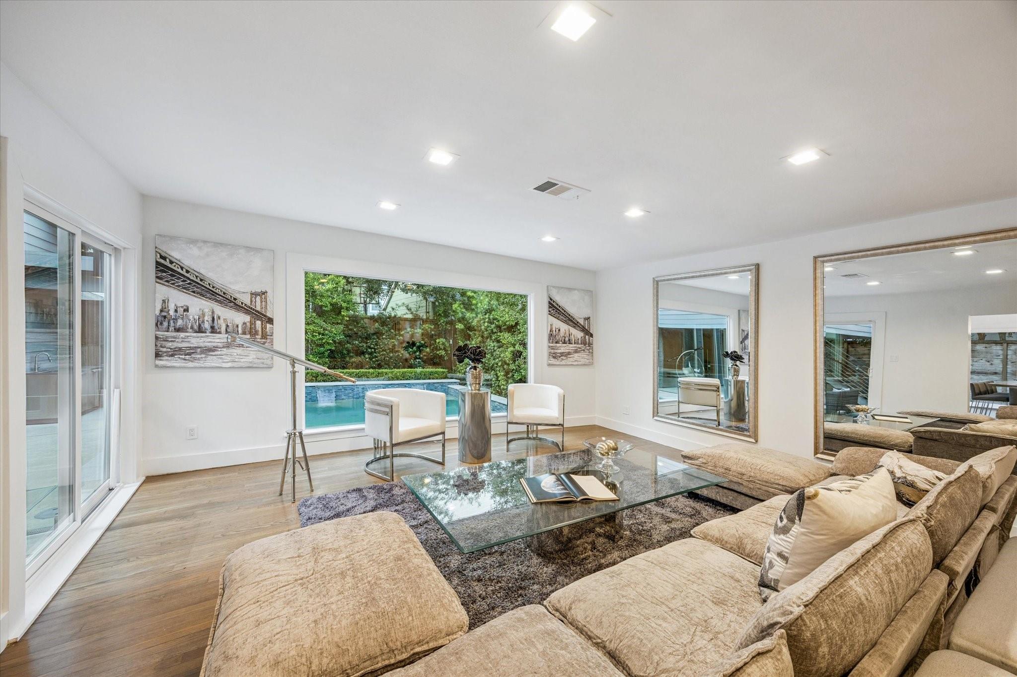 2420 Locke Lane