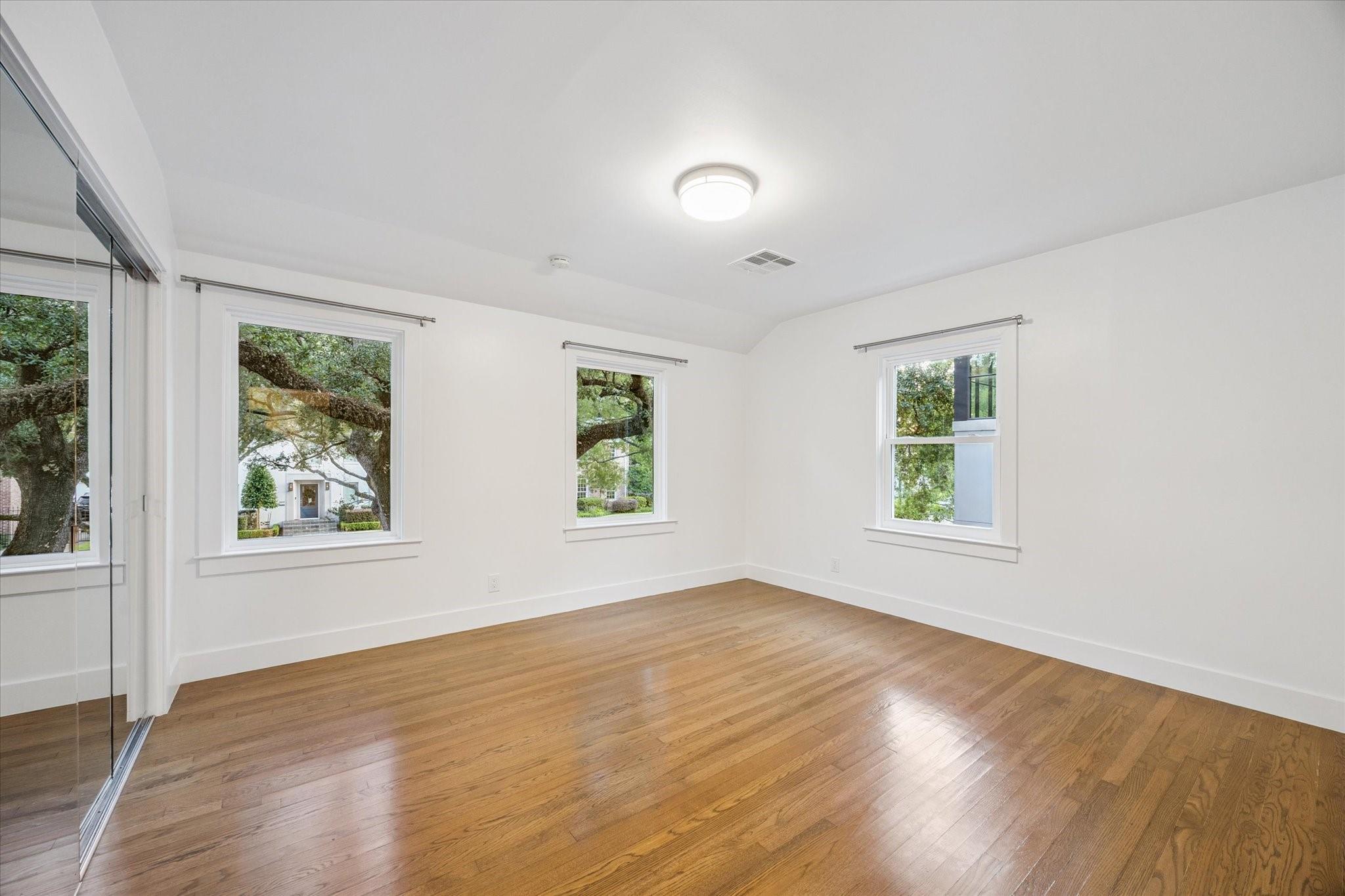 2420 Locke Lane