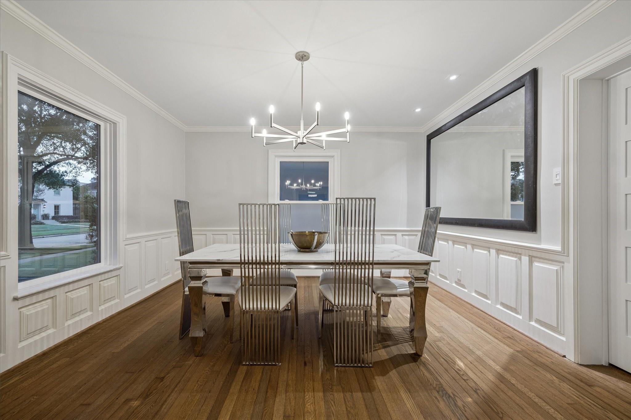 2420 Locke Lane