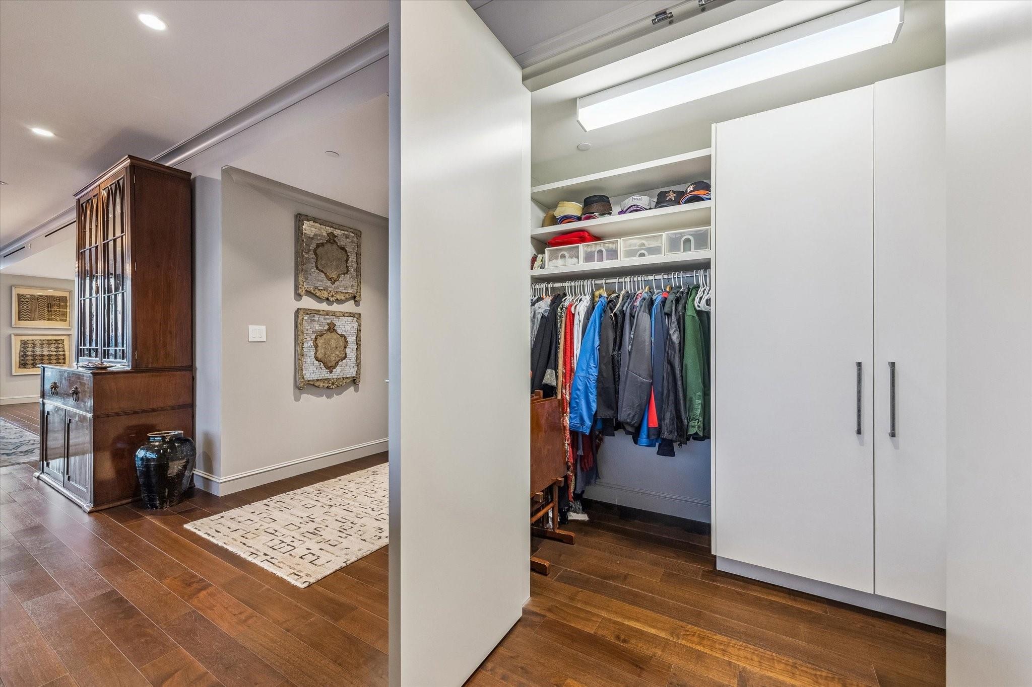 3433 Westheimer Road # 706