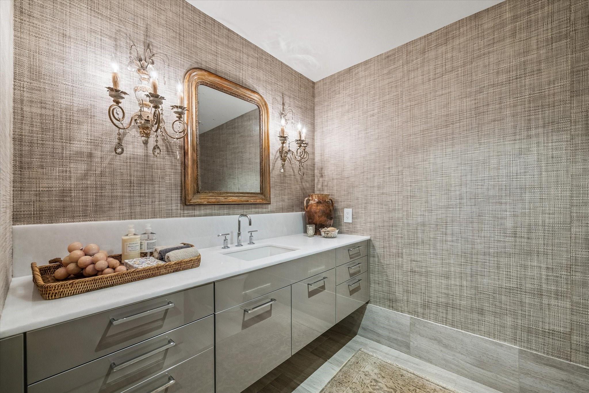 3433 Westheimer Road # 706