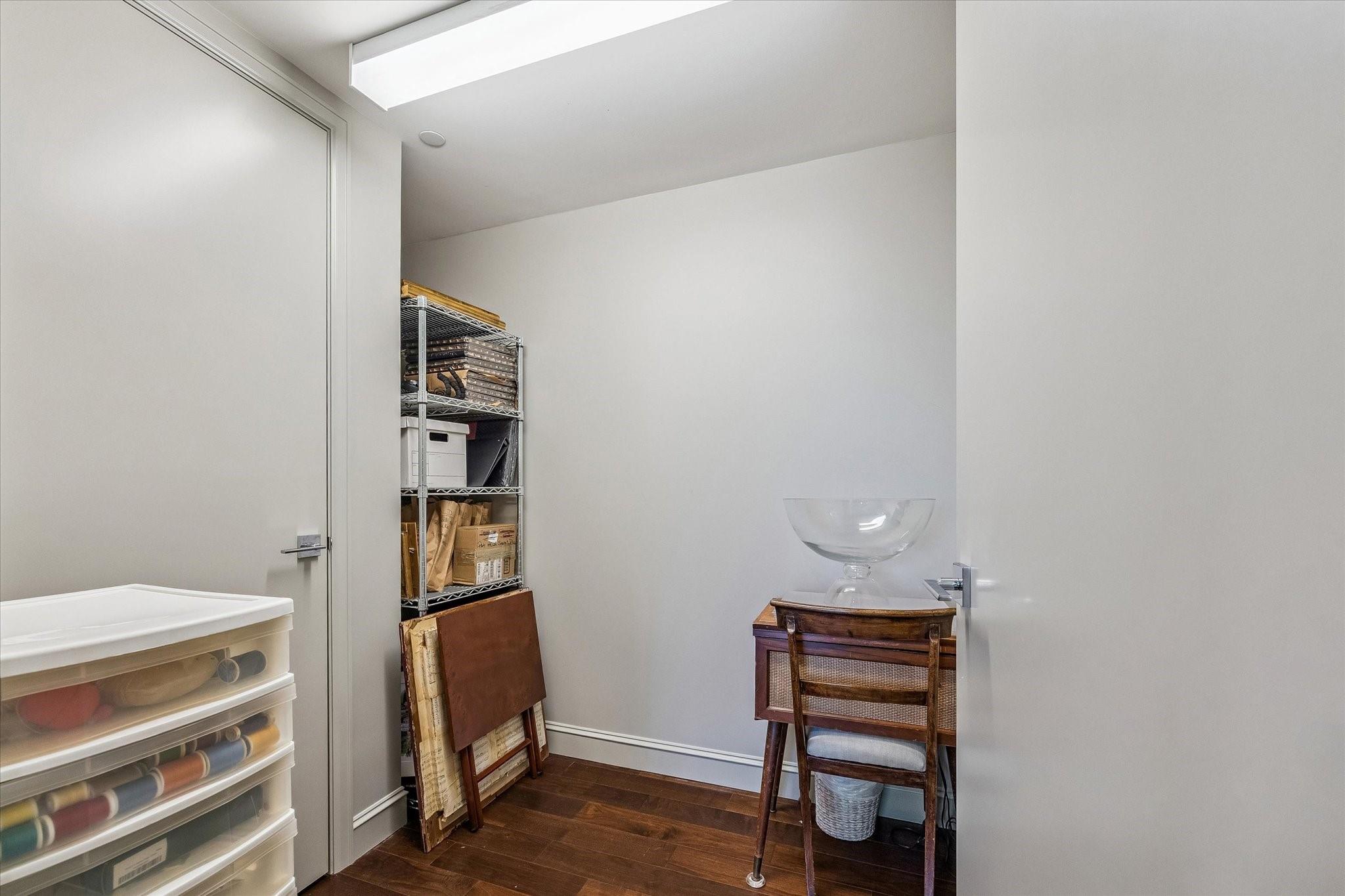 3433 Westheimer Road # 706