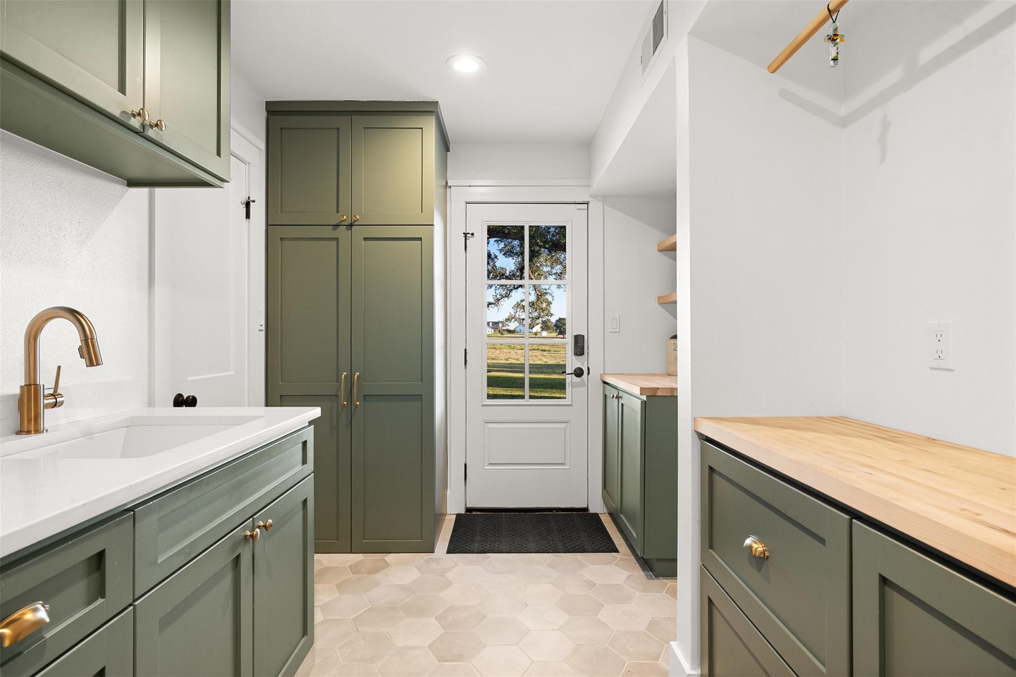 351 Pleasant Hill School Road