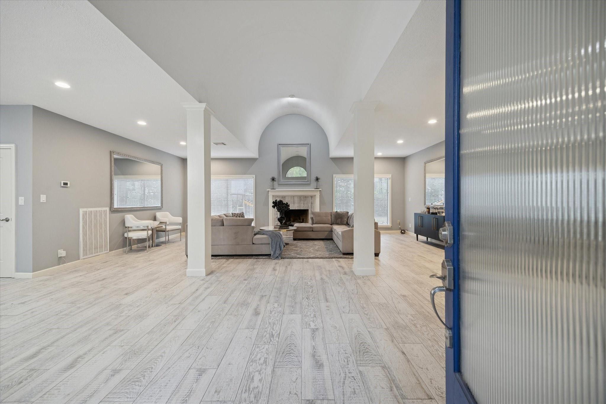 19 Thornhill Oaks Drive