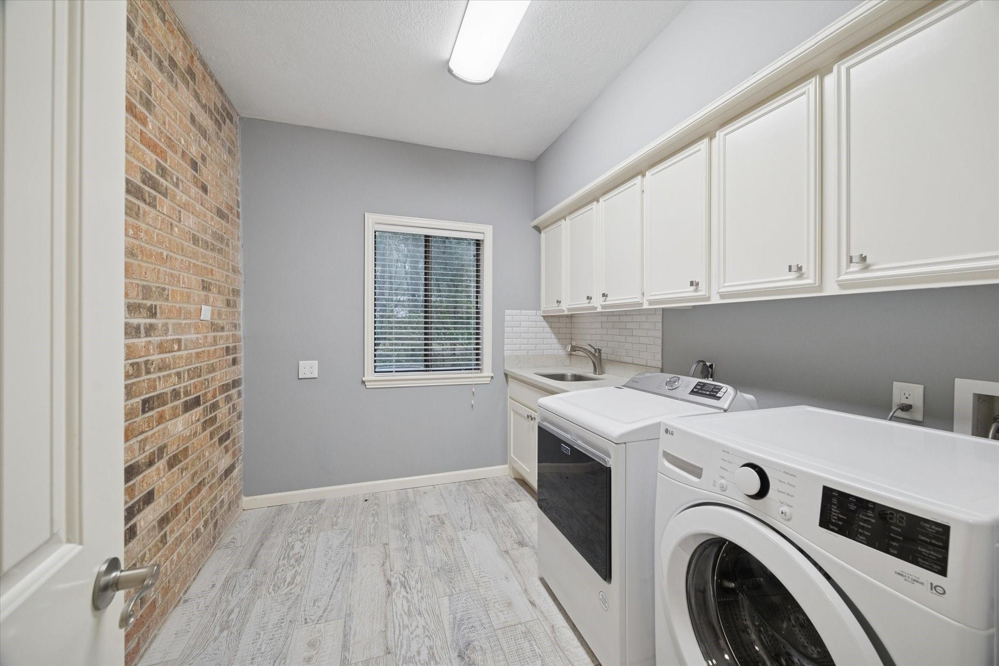 19 Thornhill Oaks Drive