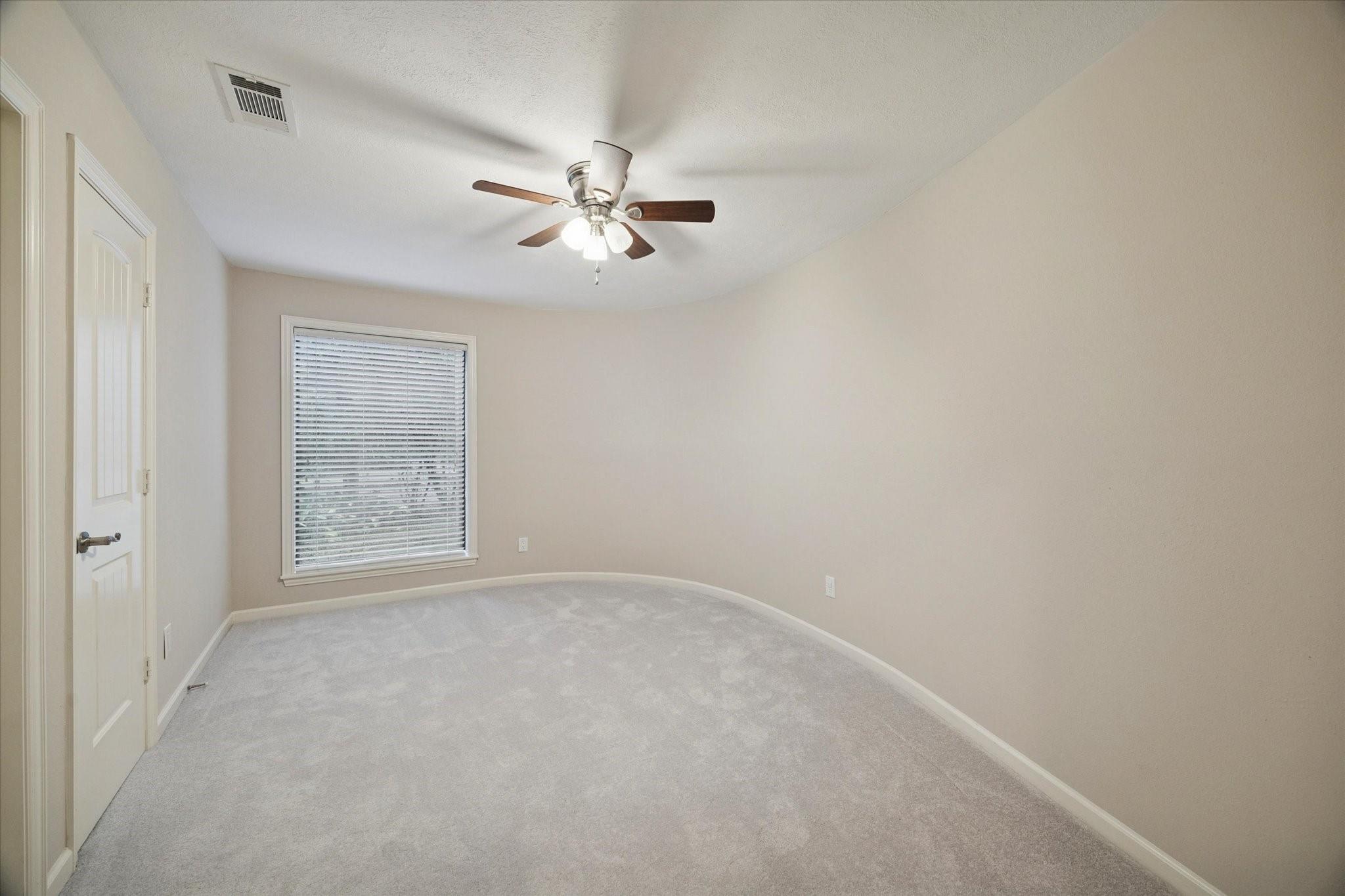 19 Thornhill Oaks Drive