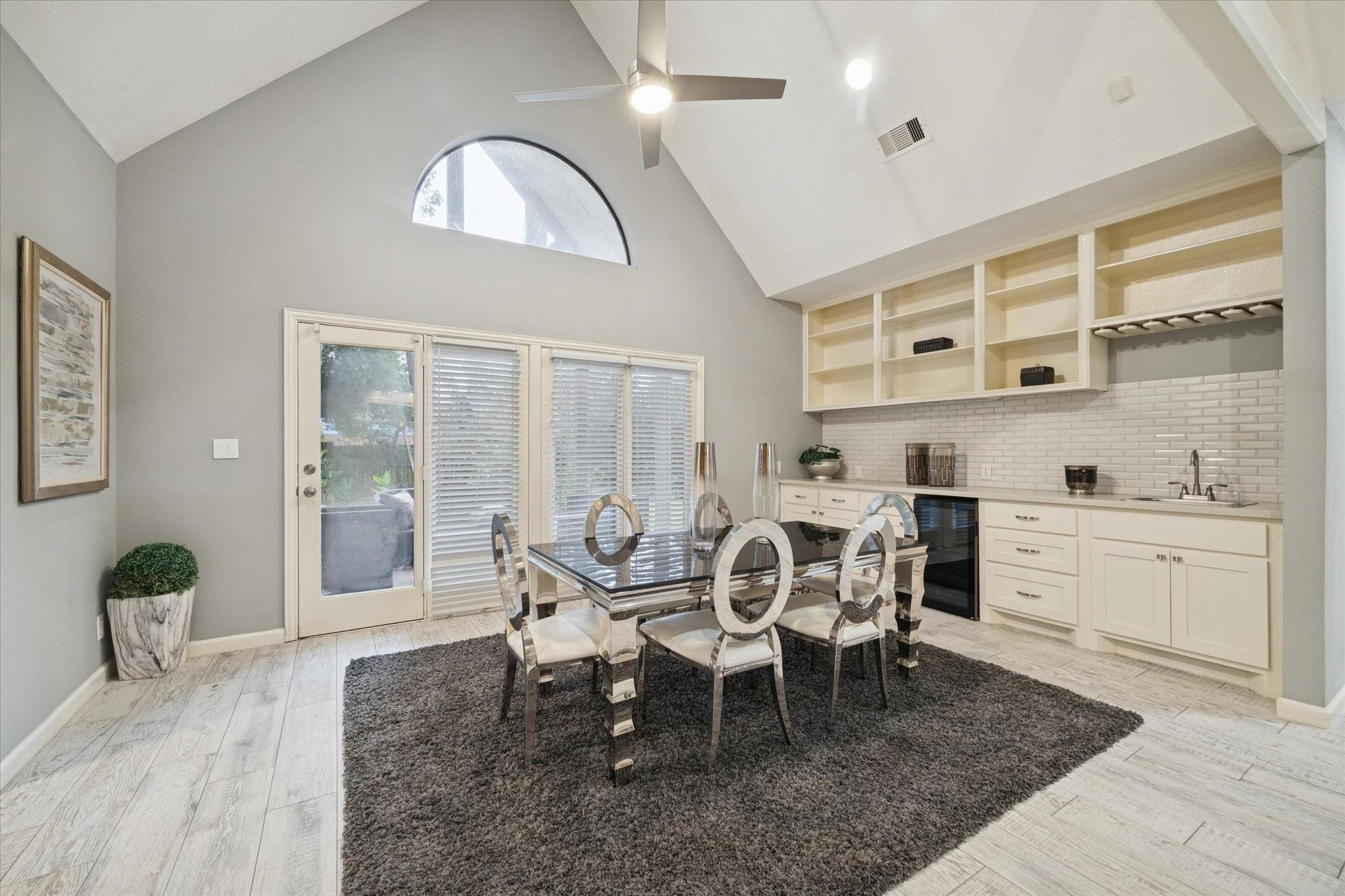 19 Thornhill Oaks Drive