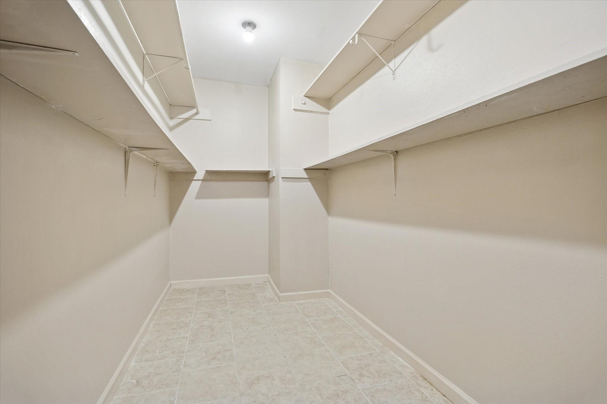 4919 Valkeith Drive, Houston