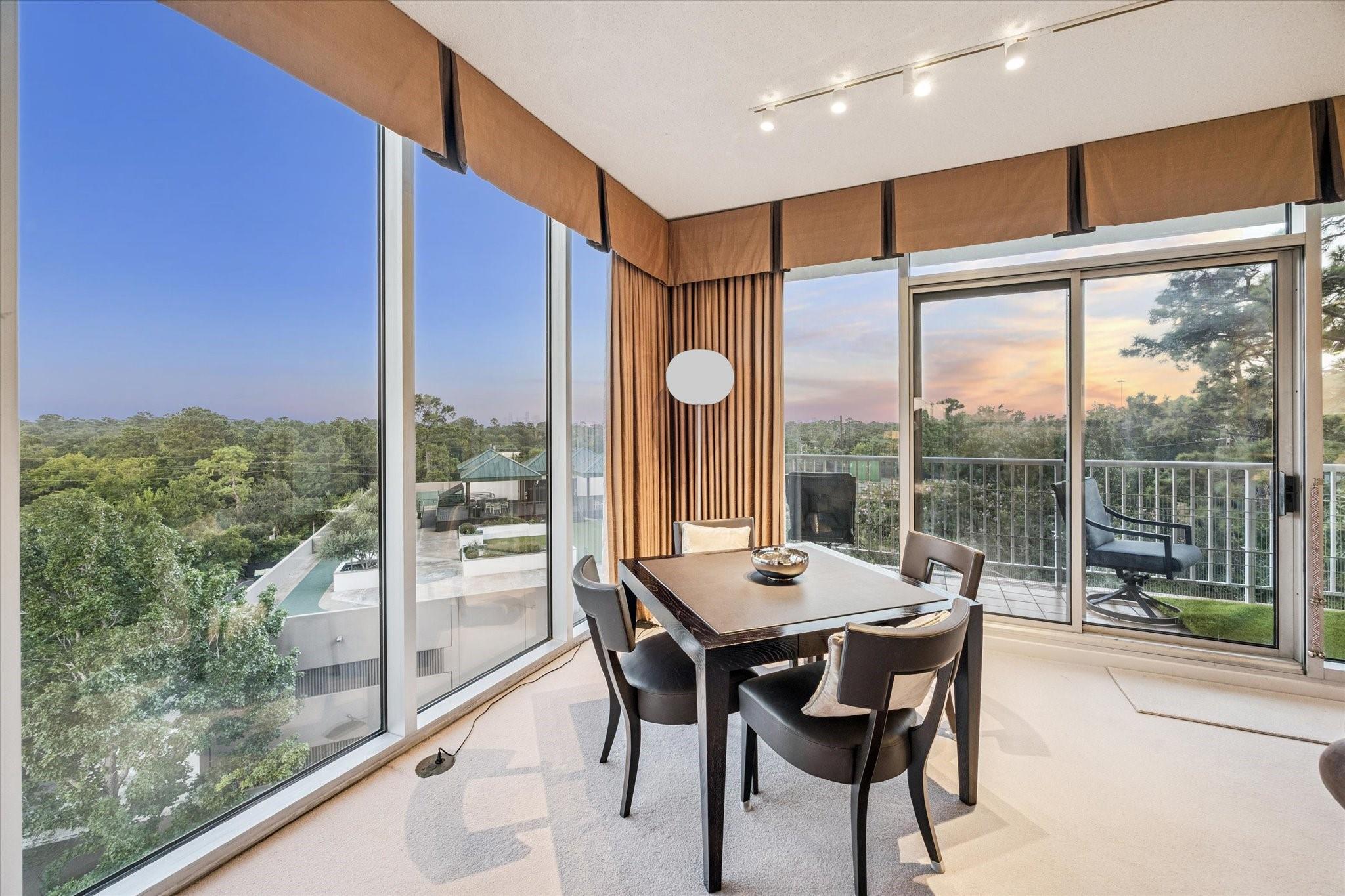 121 N Post Oak Lane # 601