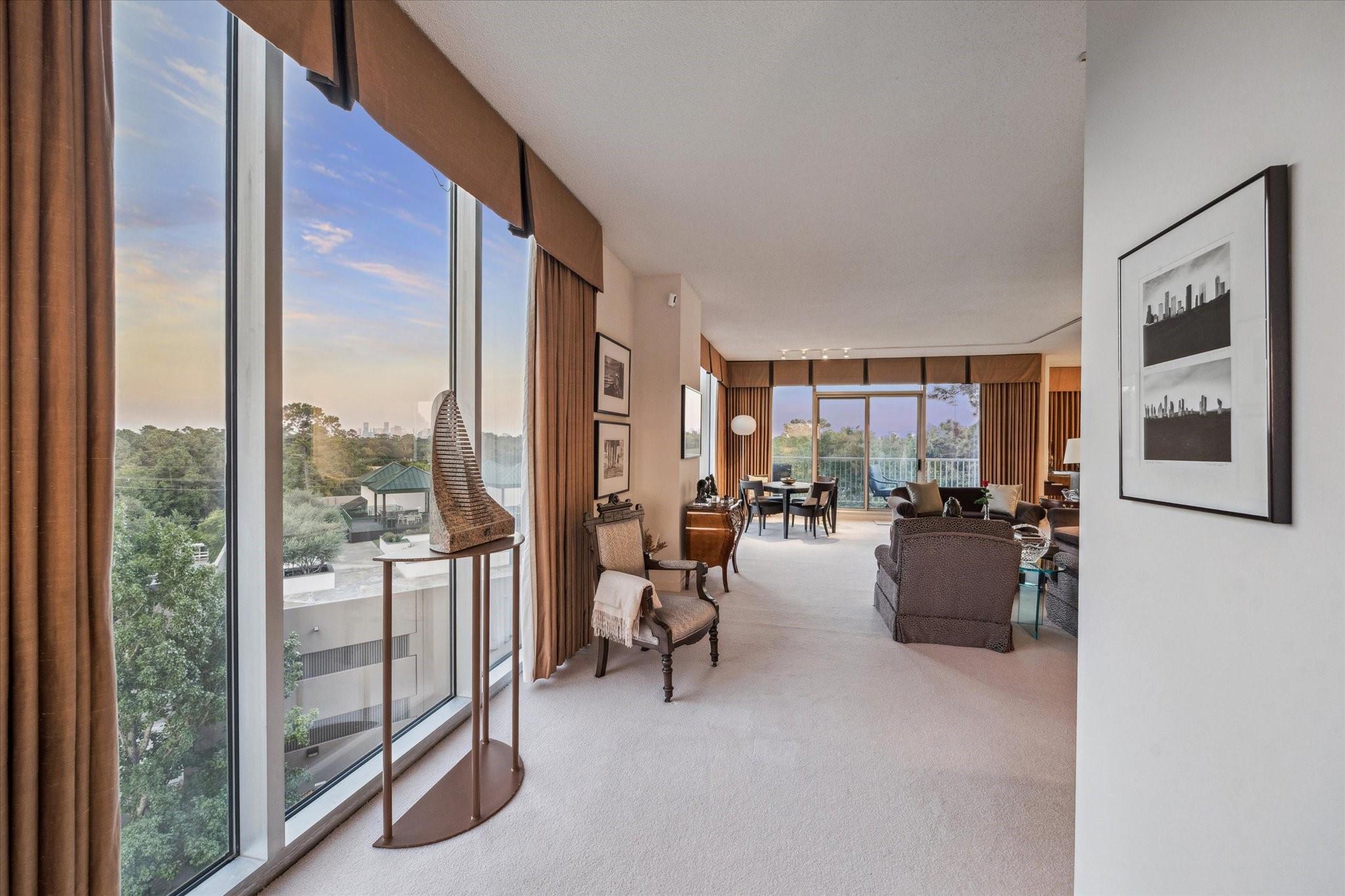 121 N Post Oak Lane # 601