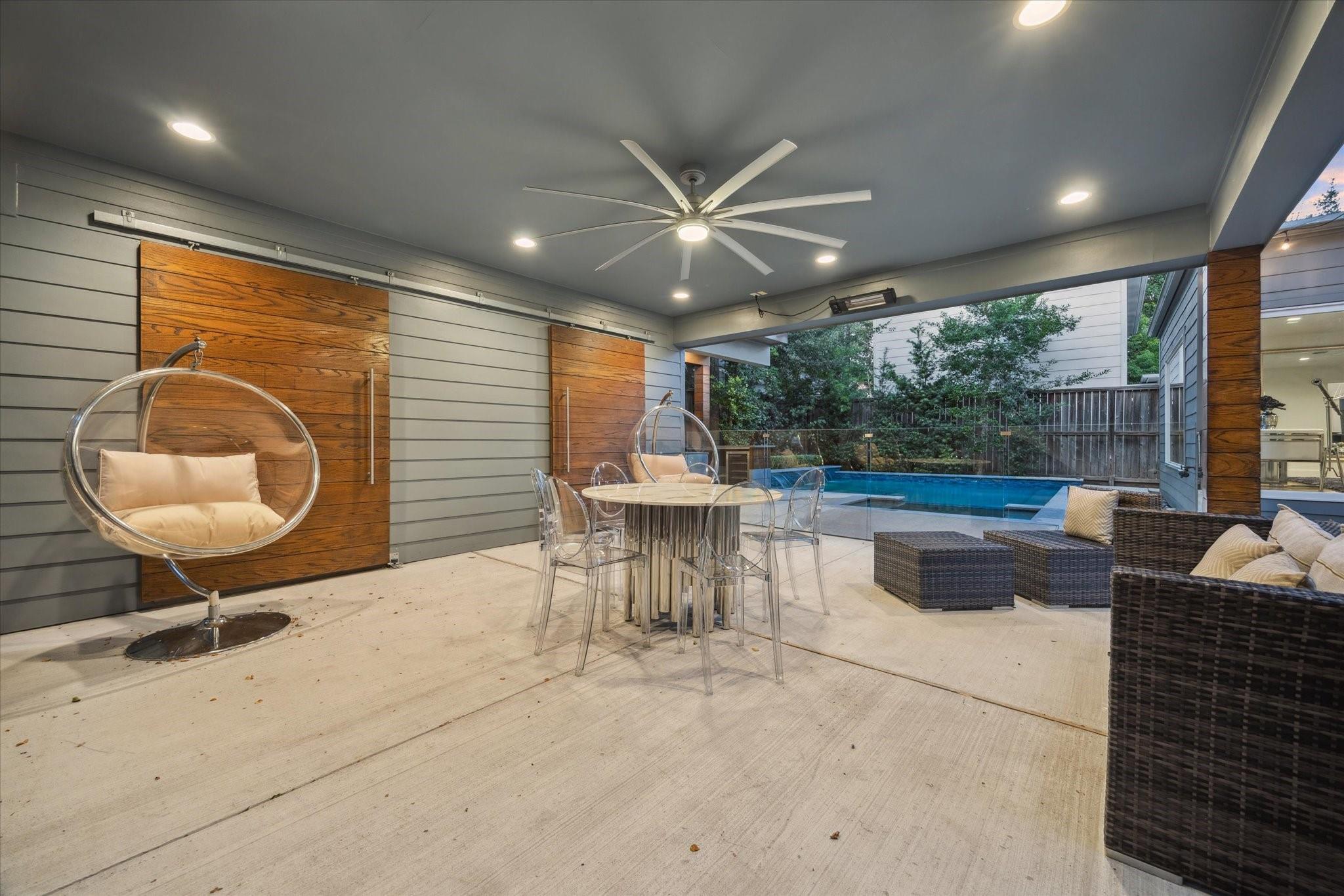2420 Locke Lane