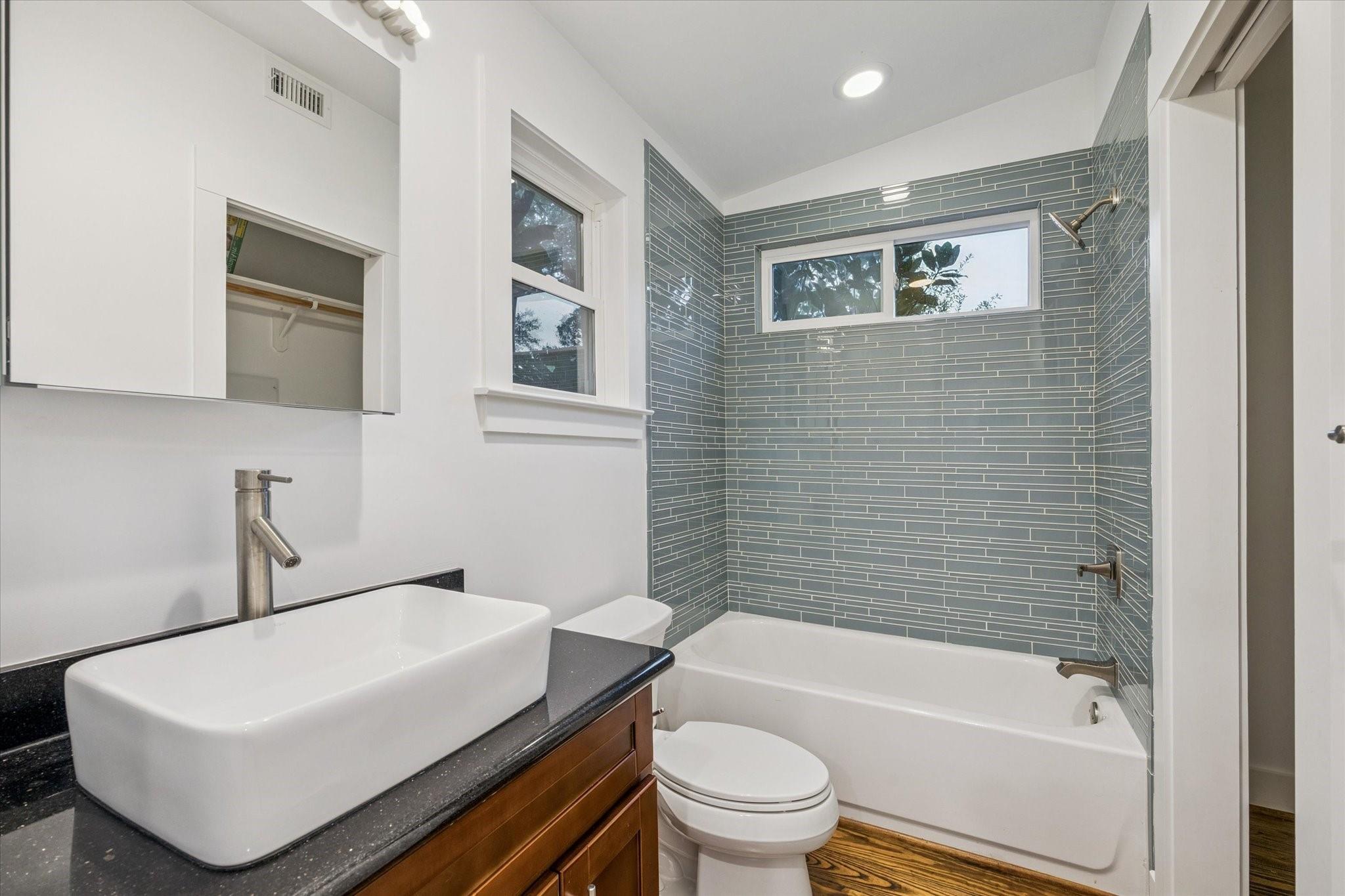 2420 Locke Lane
