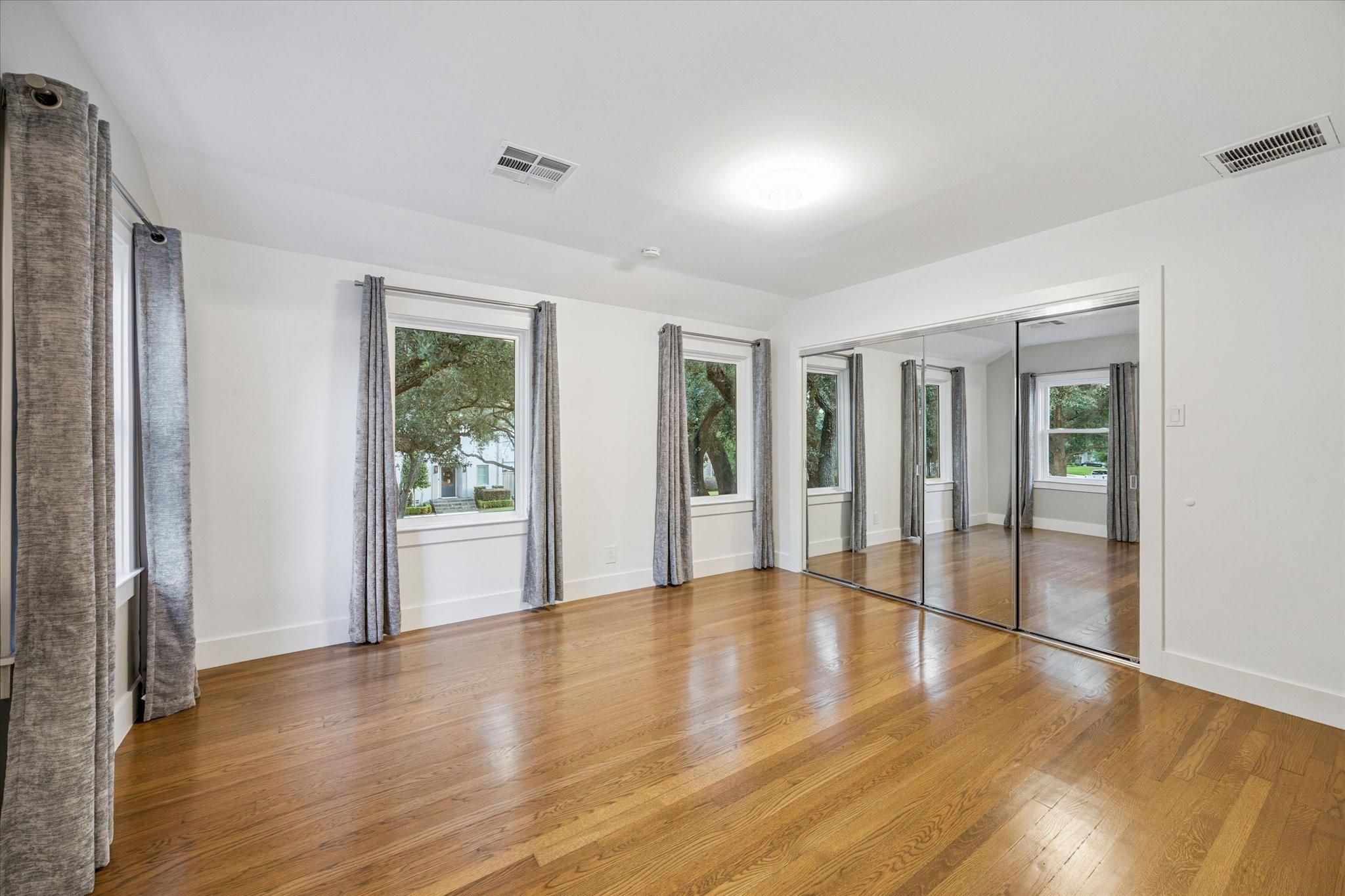 2420 Locke Lane