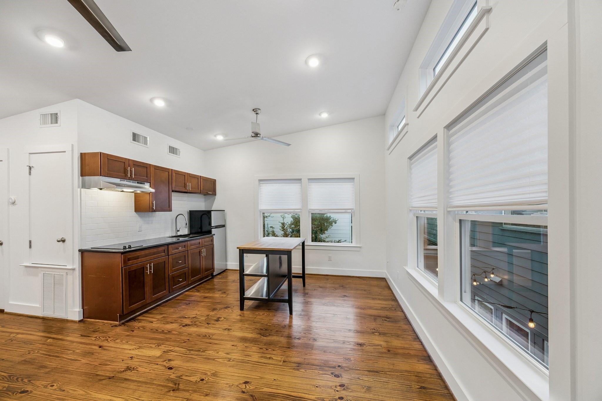 2420 Locke Lane