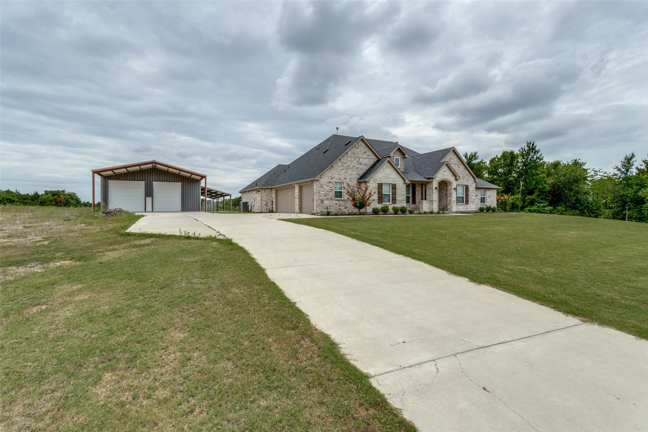 9494 County Road 466