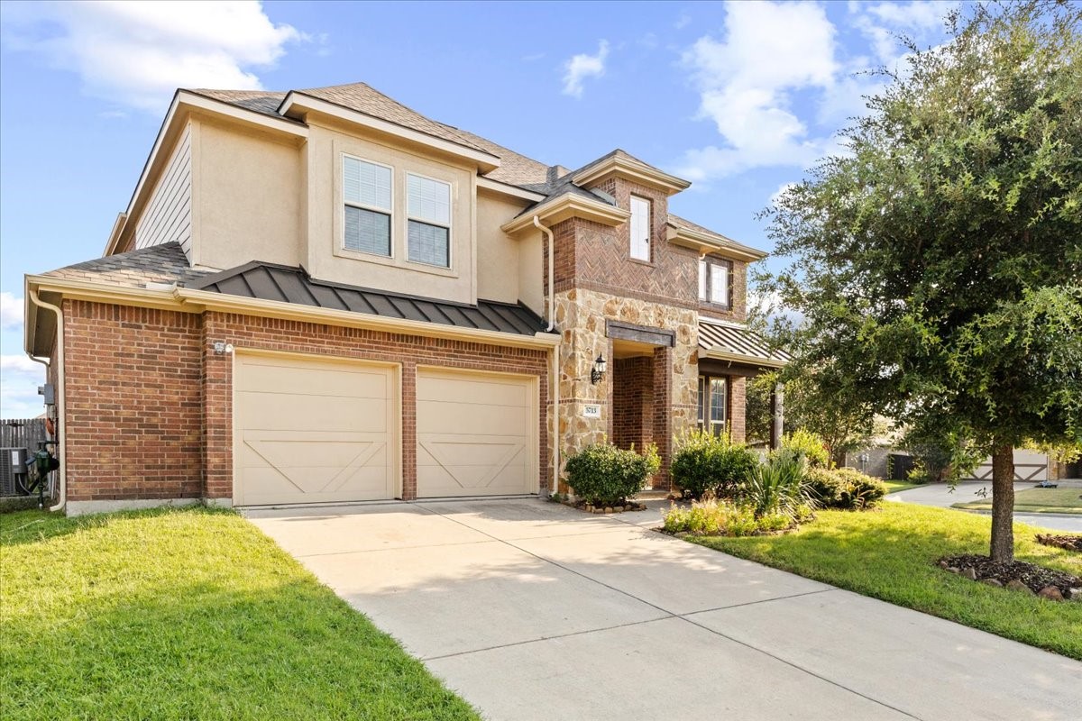 5713 Centeridge Lane