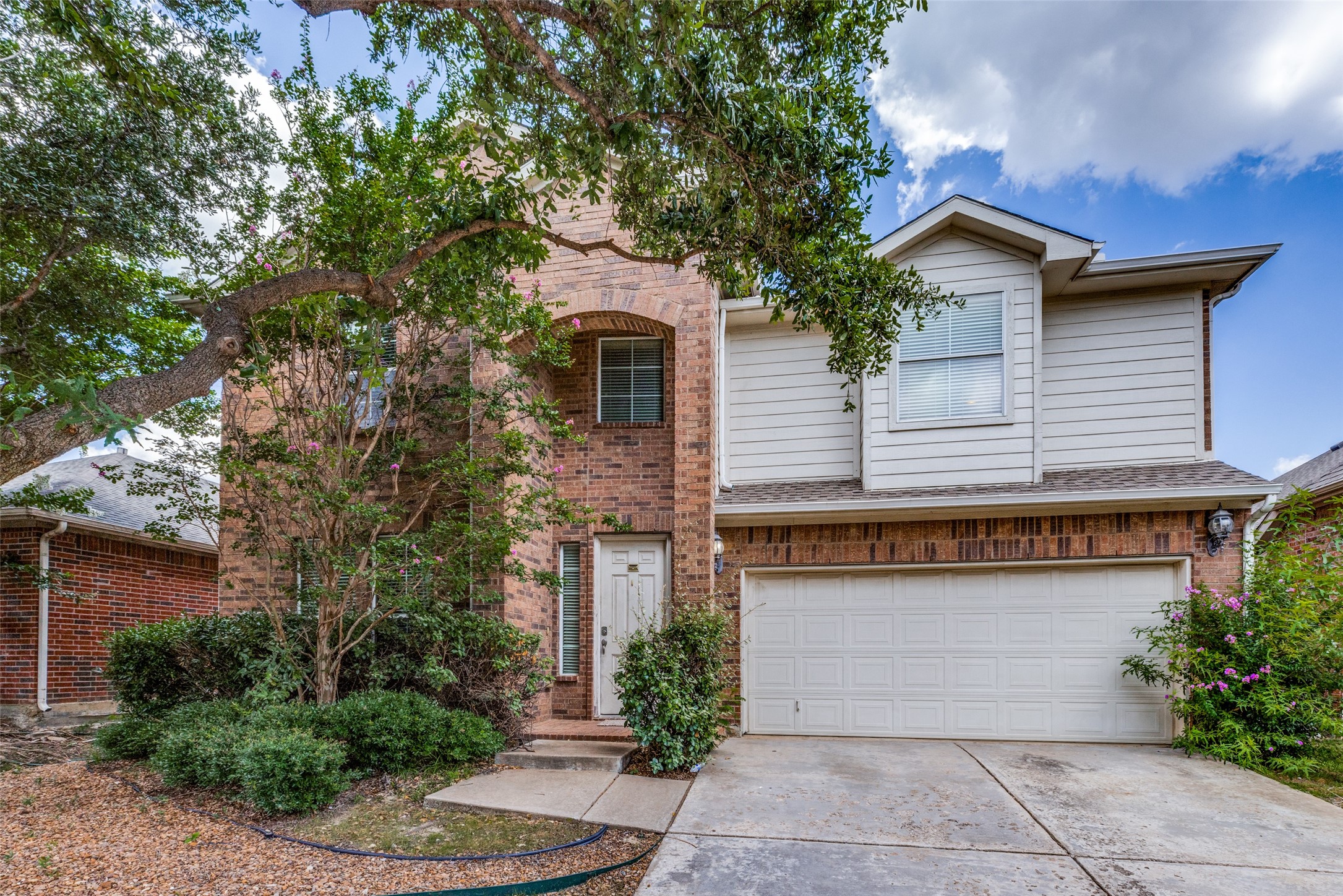5800 Mariposa Drive