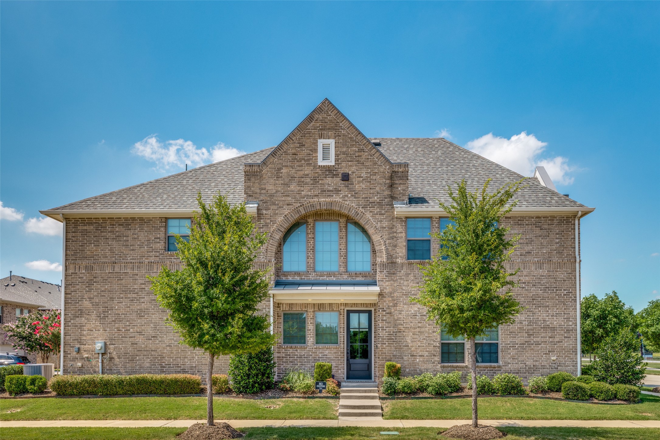 4854 Woodruff Way