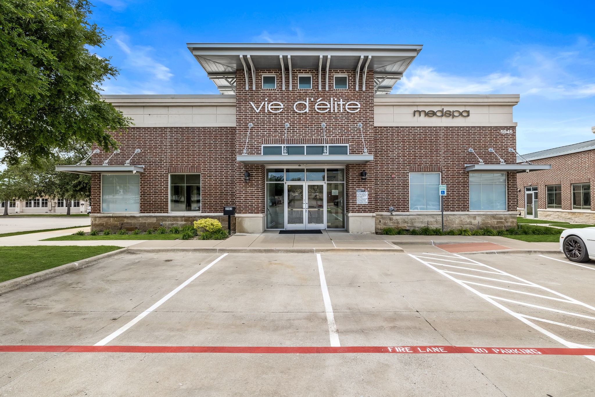 5945 Dallas Parkway 400