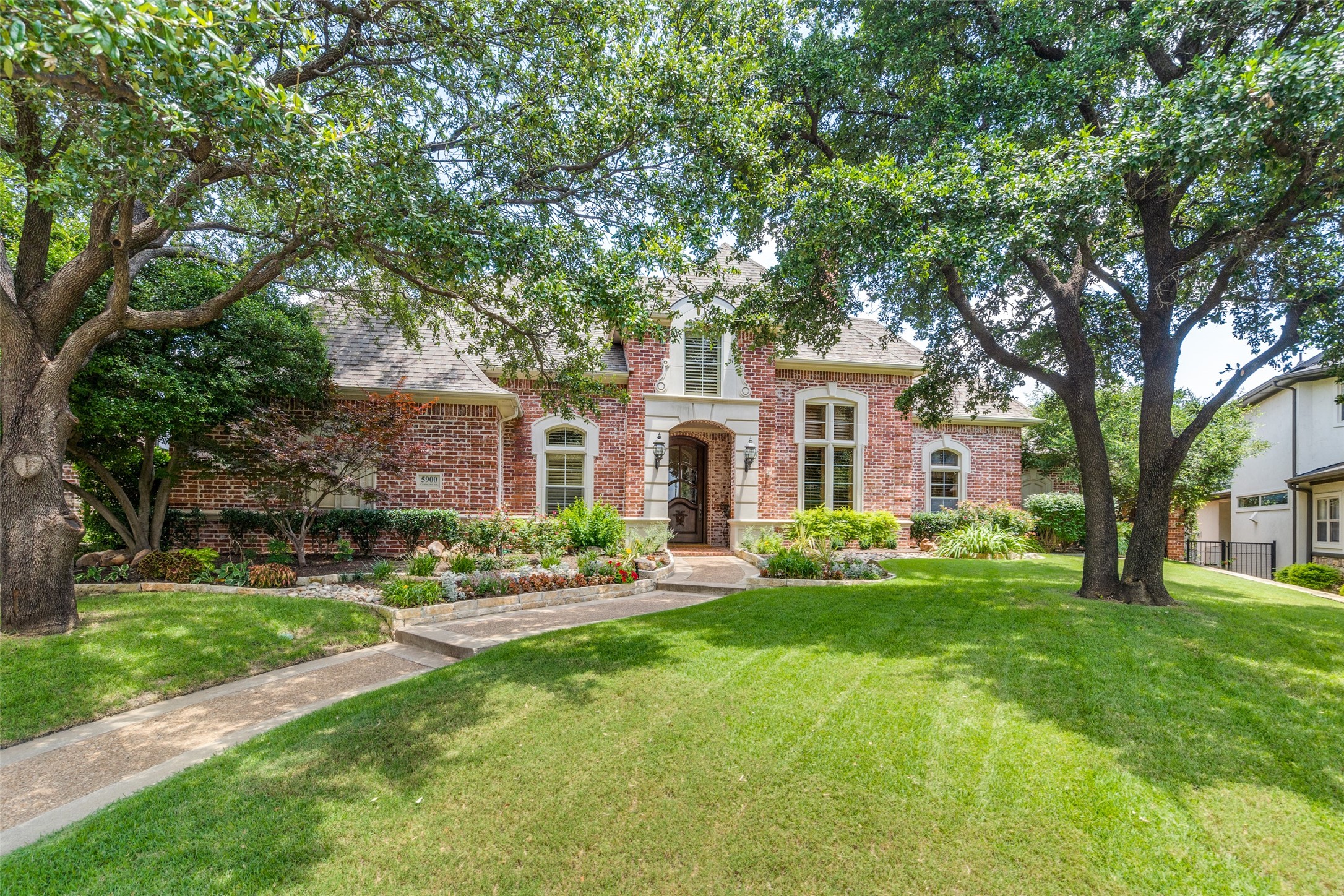 5900 Caroline Drive