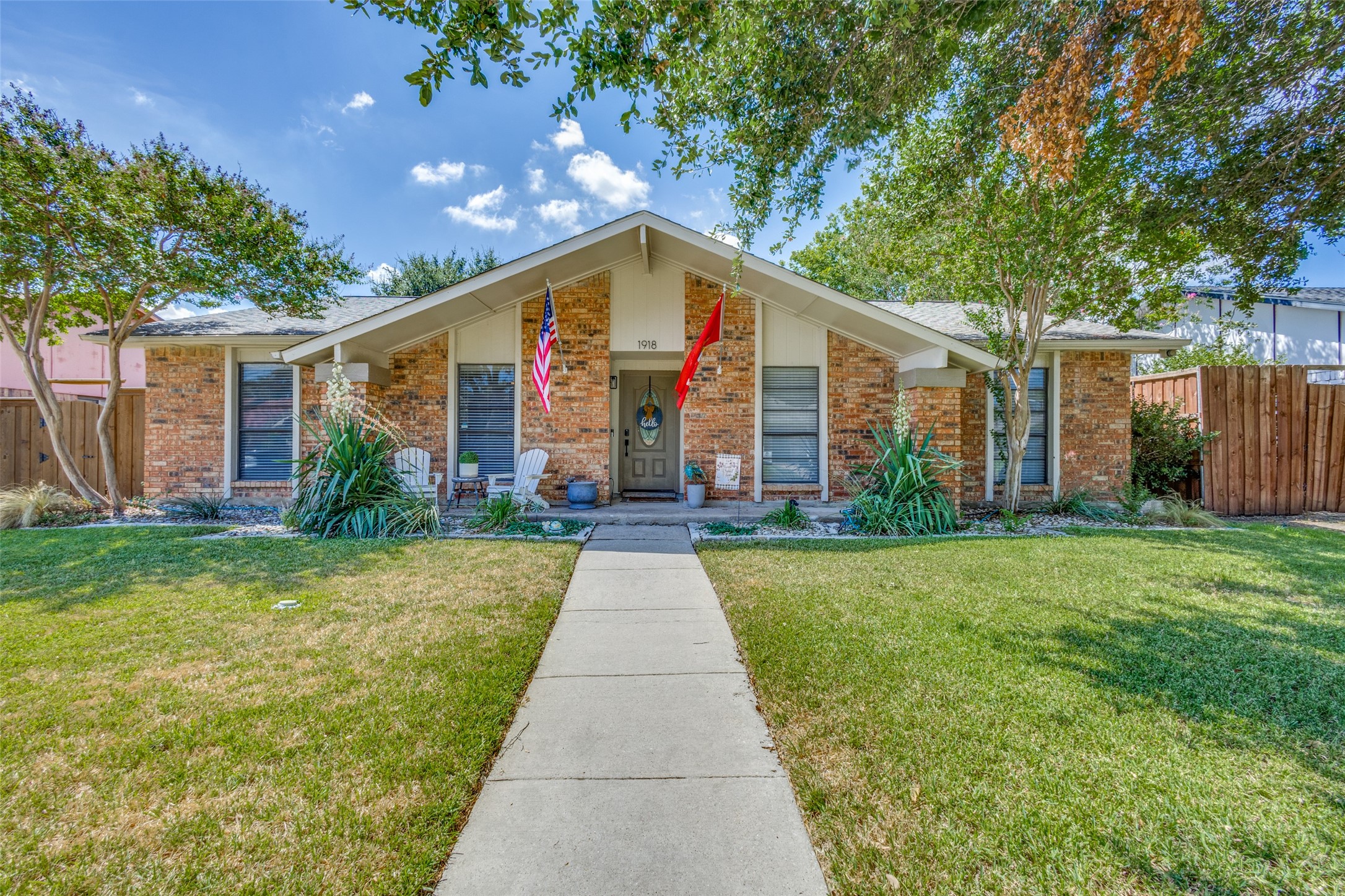1918 Primrose Lane