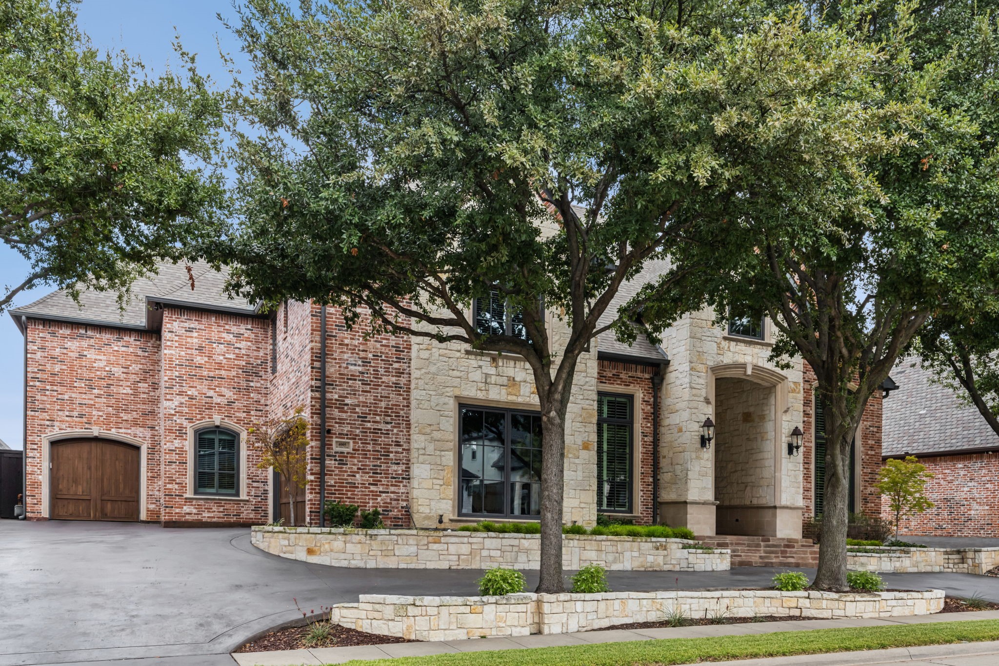 4005 Saint Johns Circle