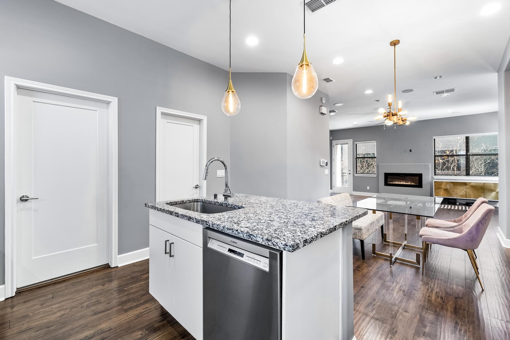 1801 Annex Avenue 404