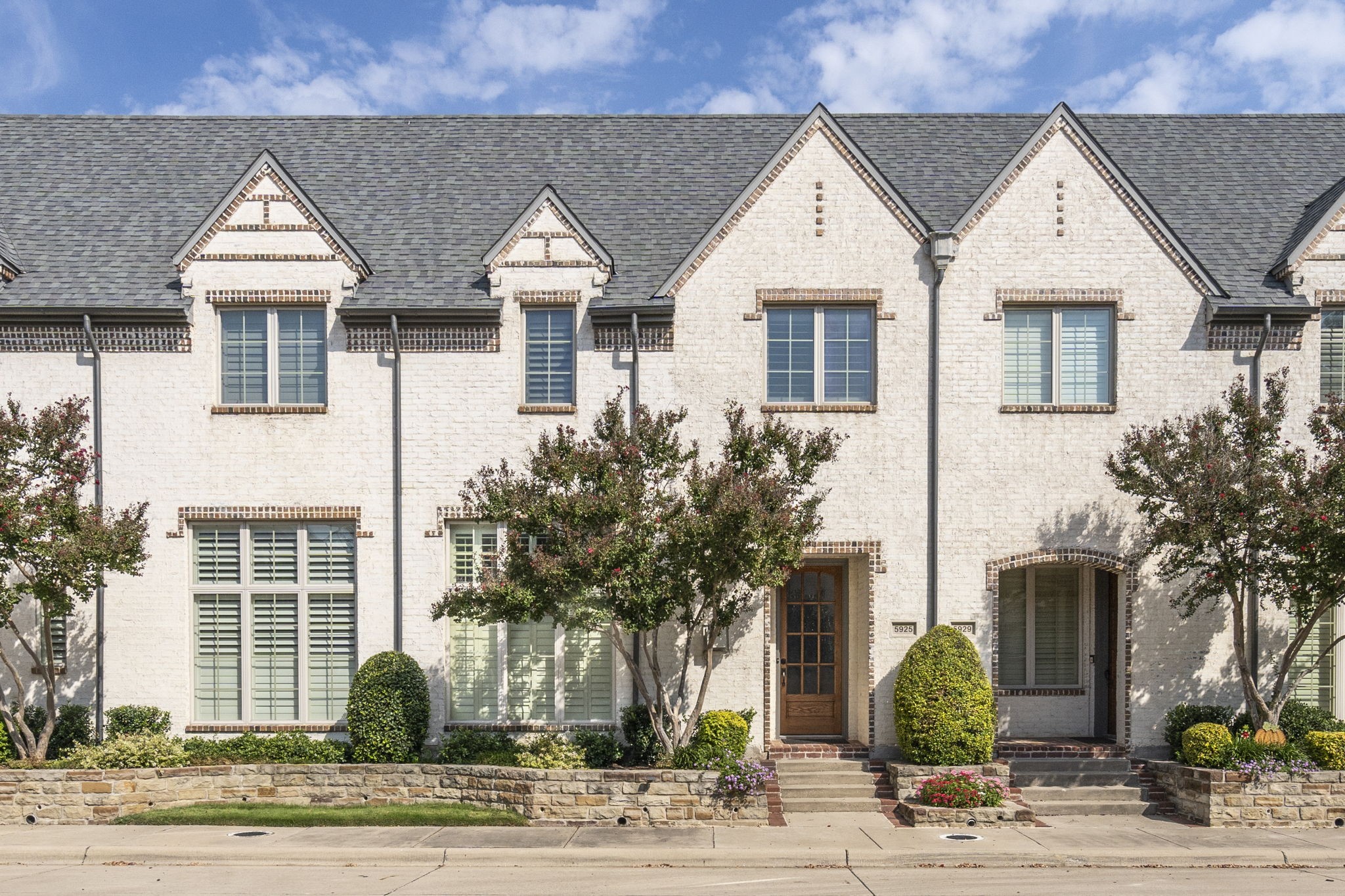 5925 Malmesbury Road