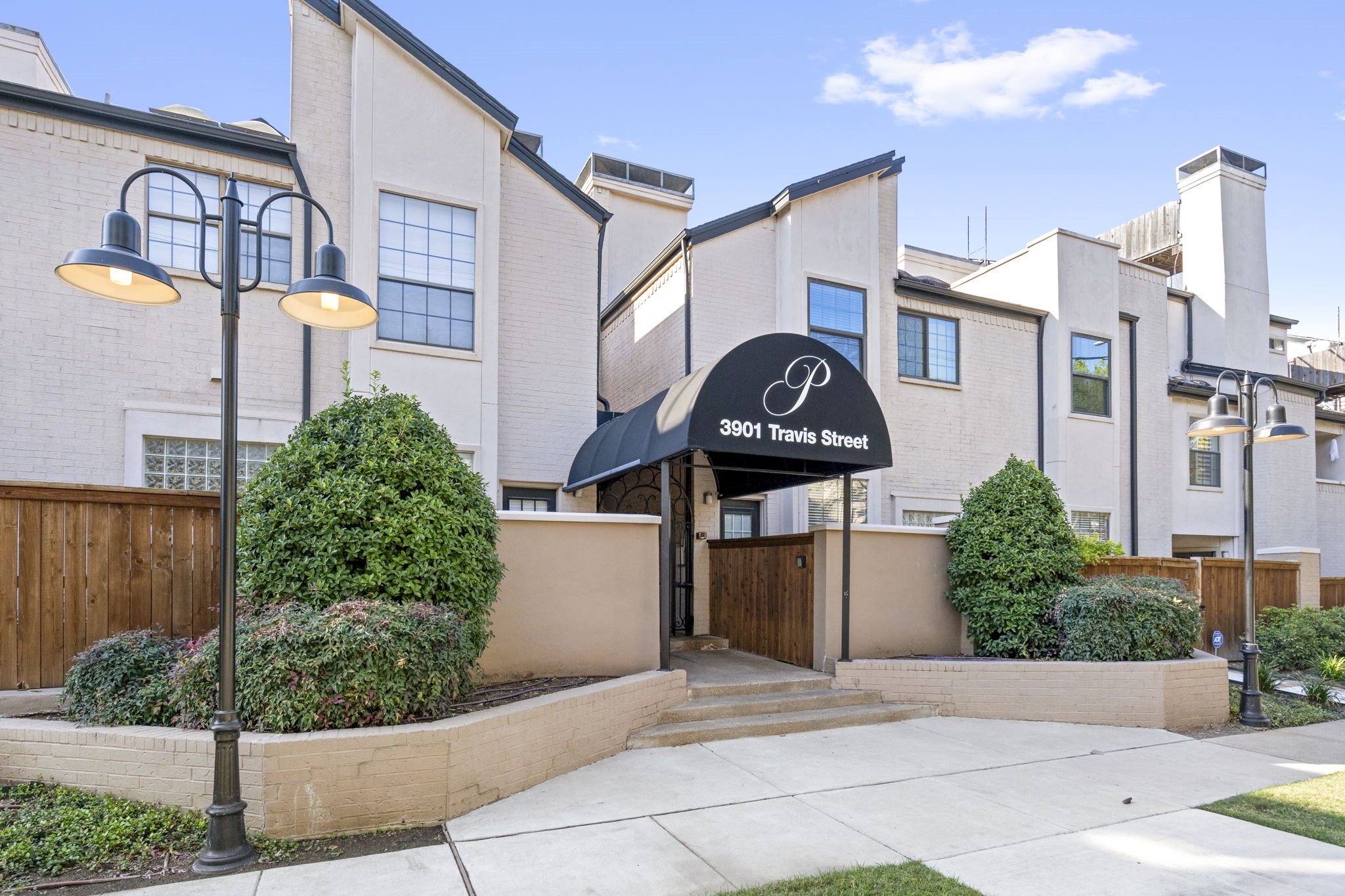 3901 Travis Street 214