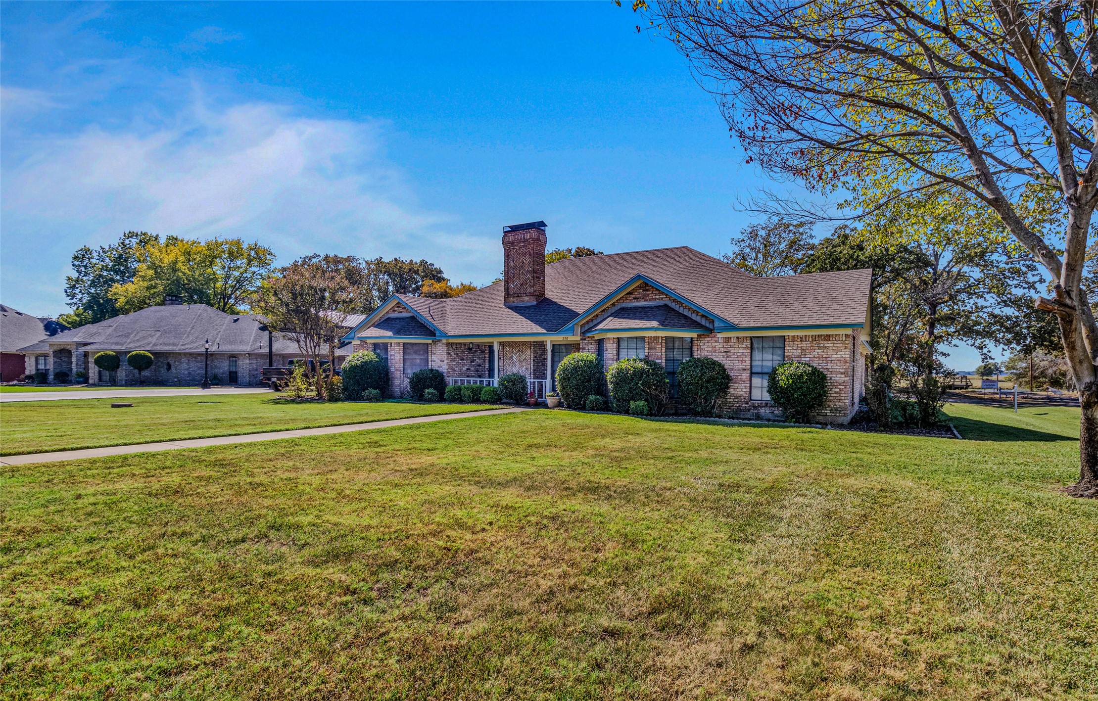 236 County Road 1942