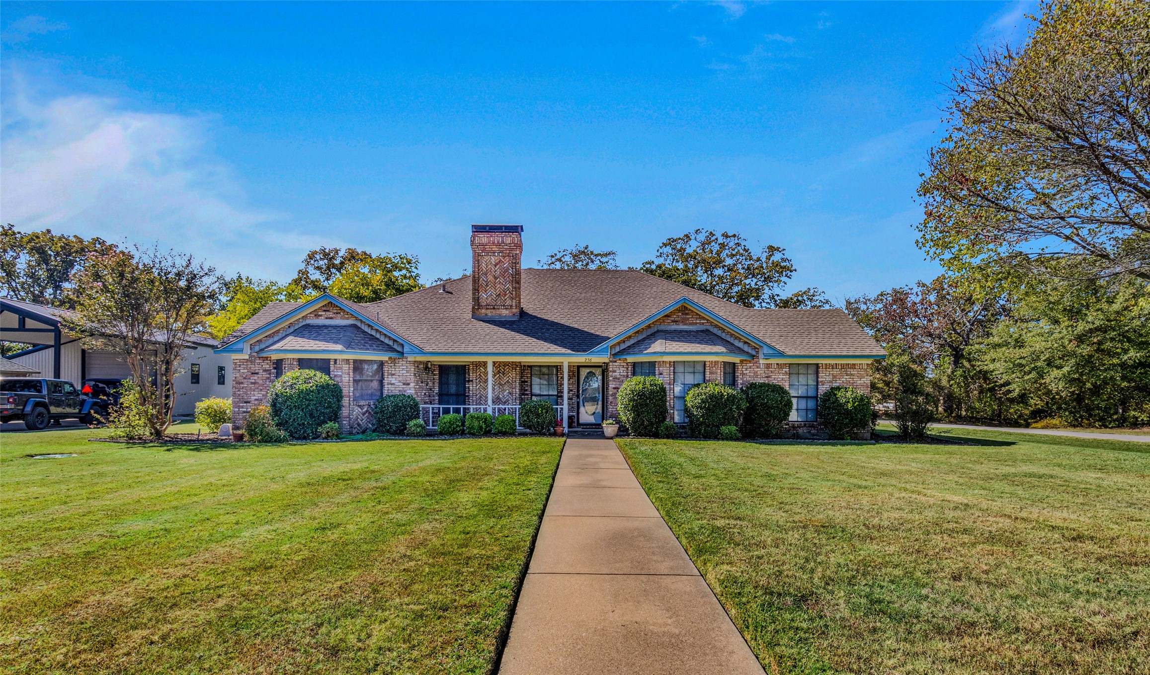 236 County Road 1942