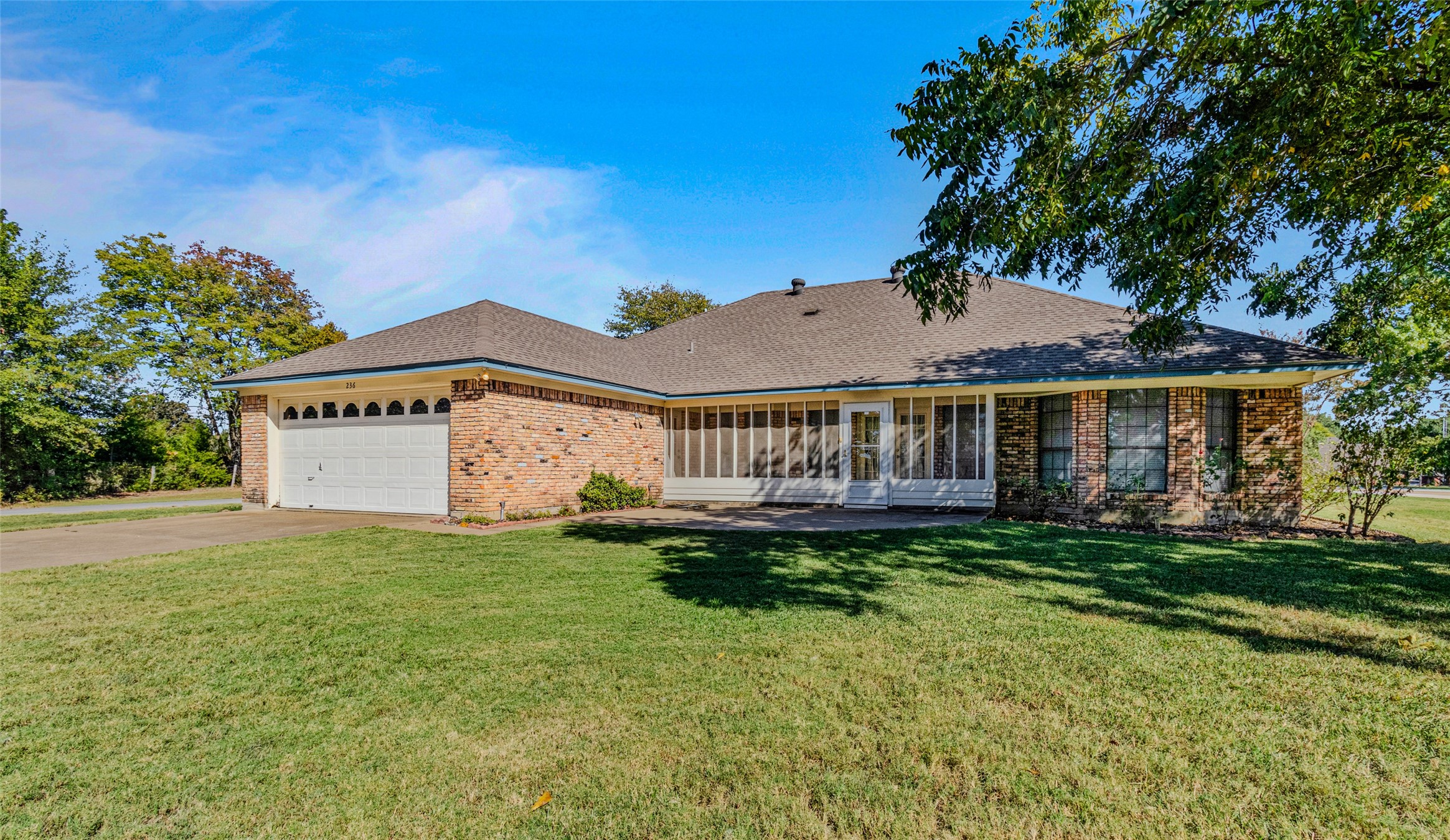 236 County Road 1942