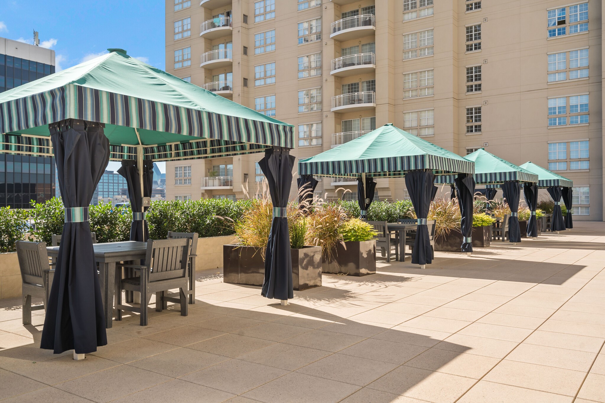 3225 Turtle Creek Boulevard 842