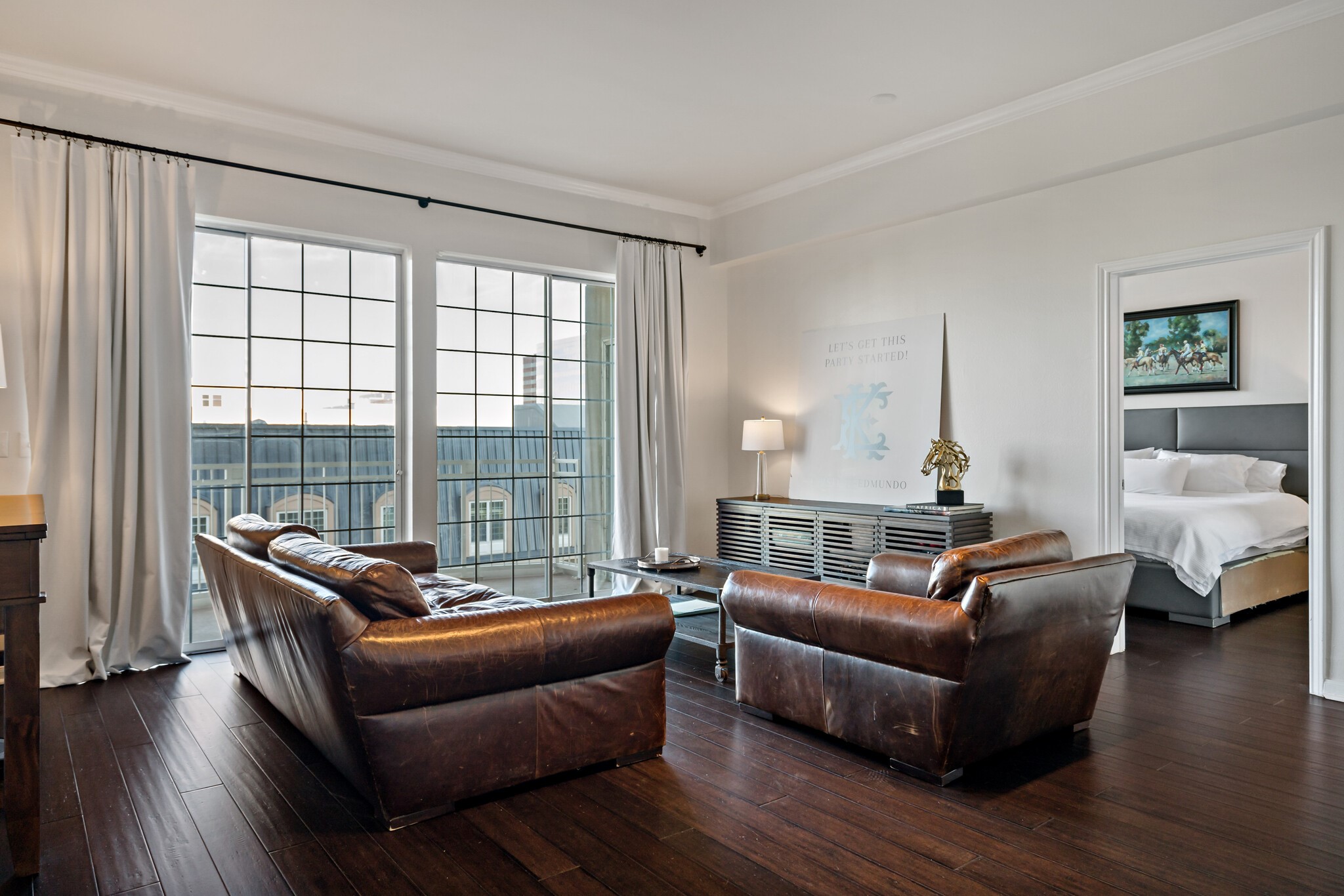 3225 Turtle Creek Boulevard 842