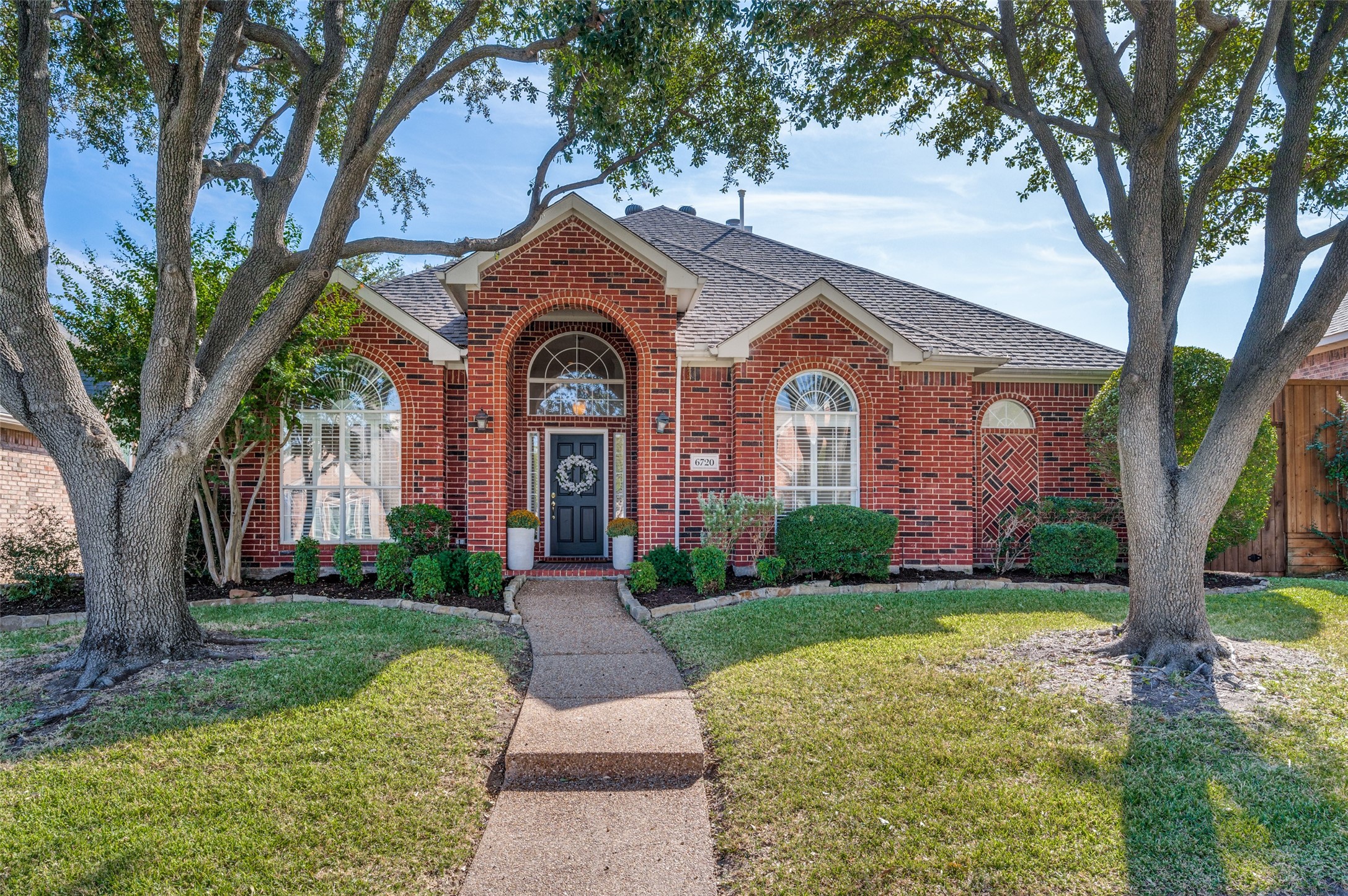 6720 Shadow Crest Drive