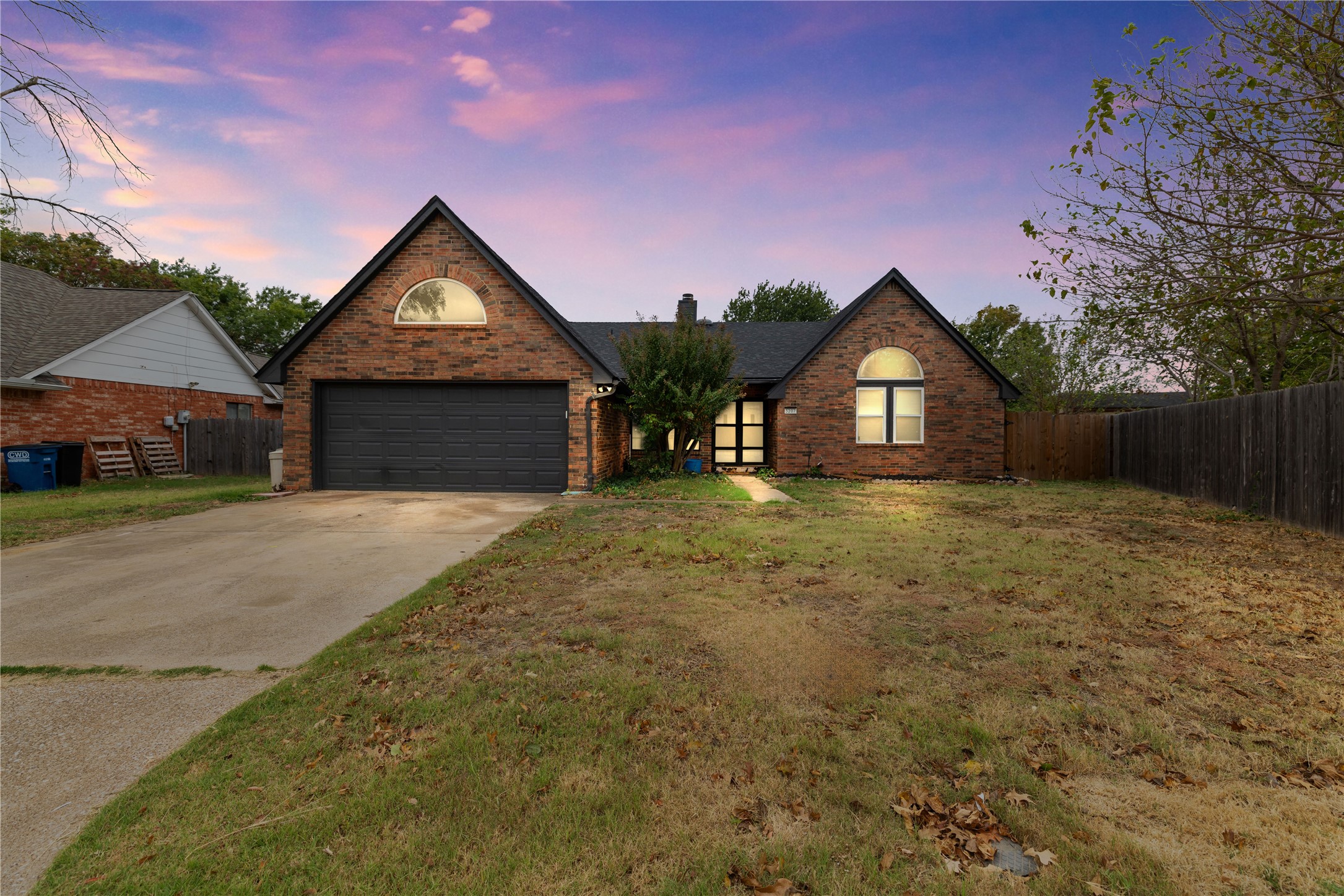 3207 Cliffview Drive