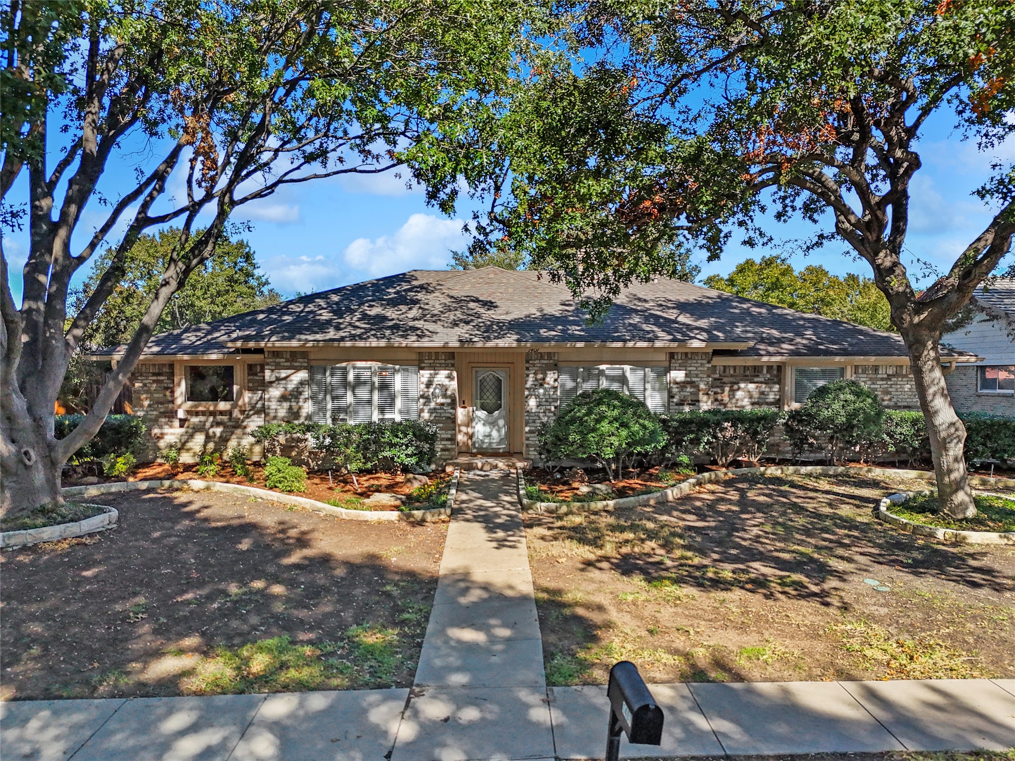 1407 Shannon Place